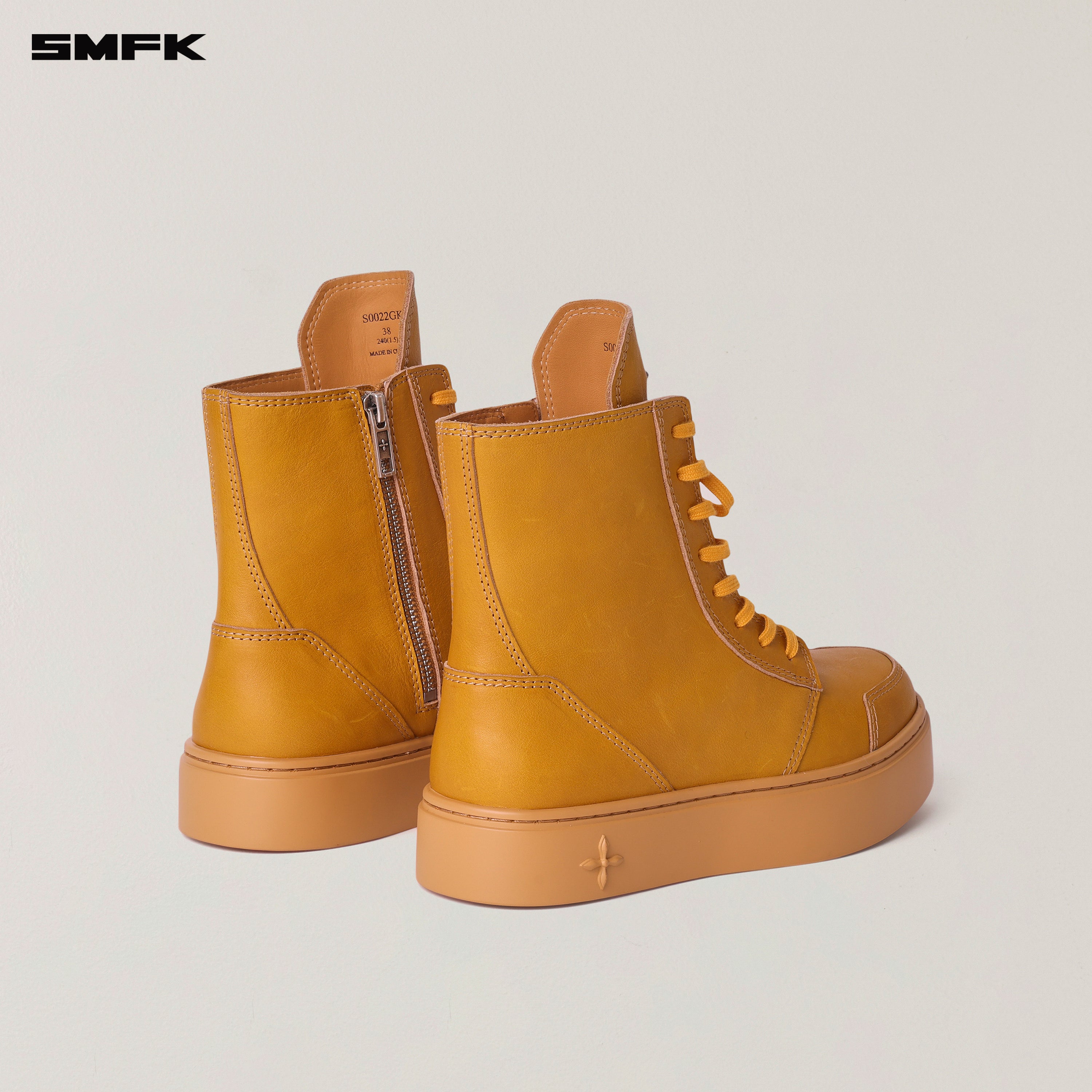 ストライクレザーハイトップスニーカー（プレーリーブラウン）