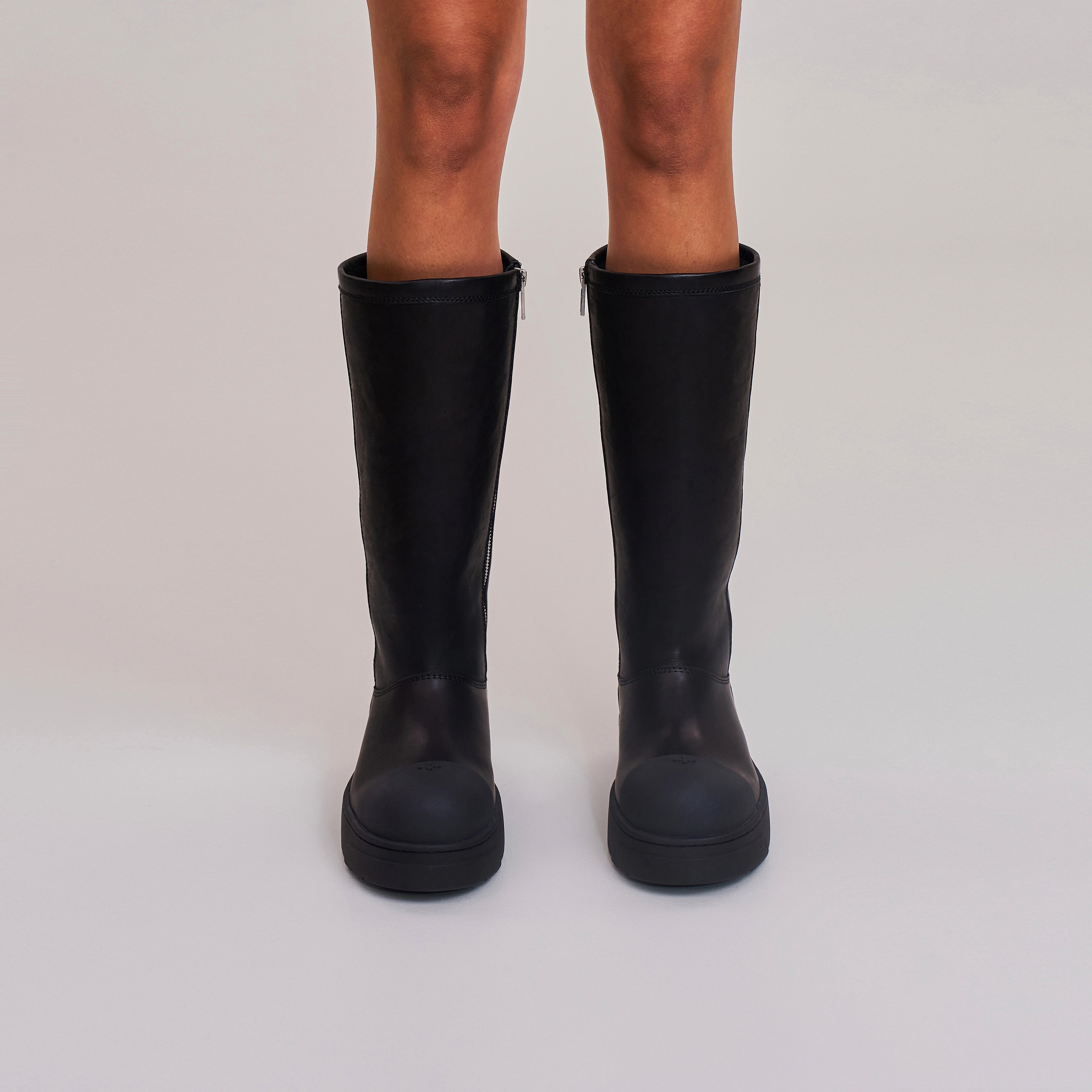 SHOES – SMFK Official