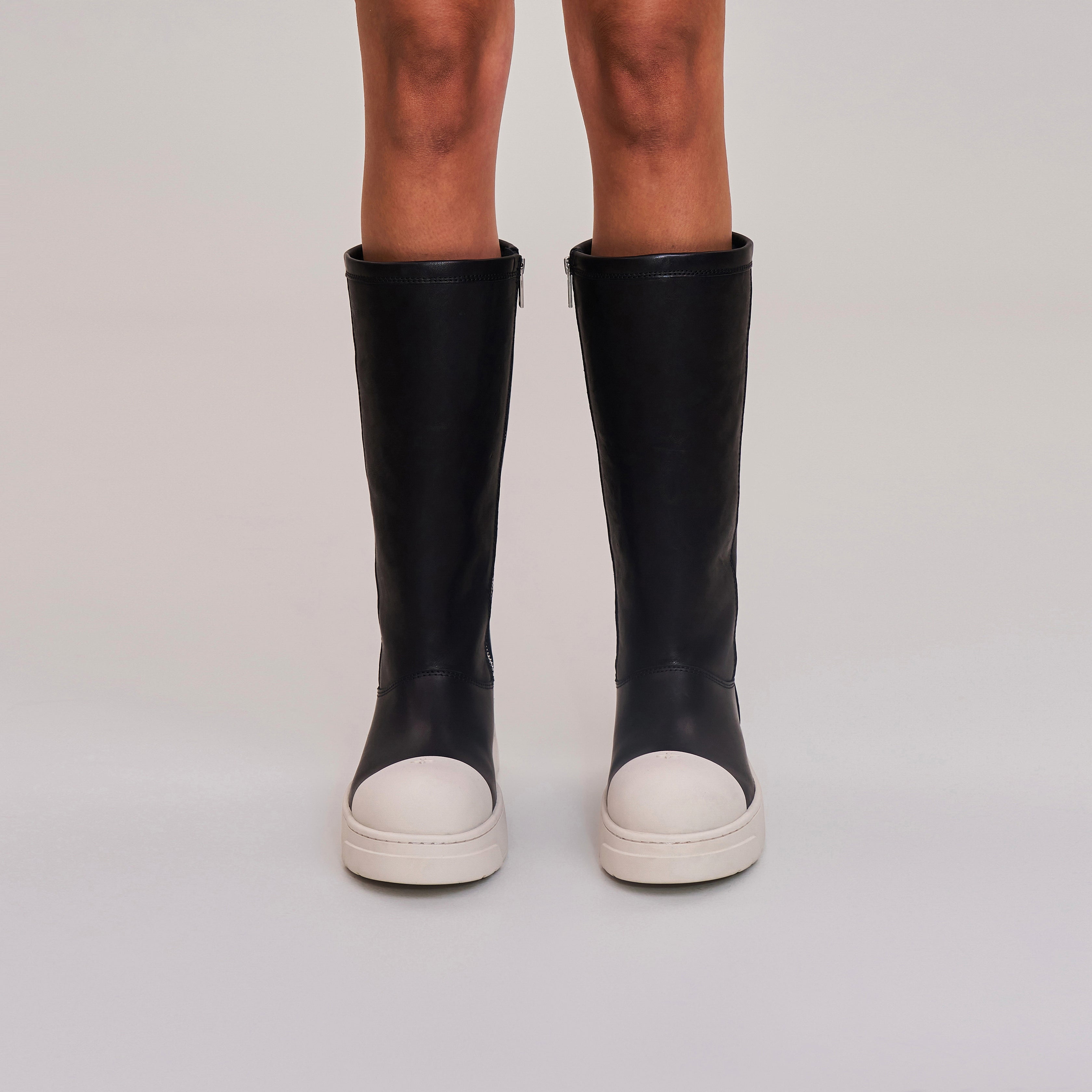 SHOES – SMFK Official