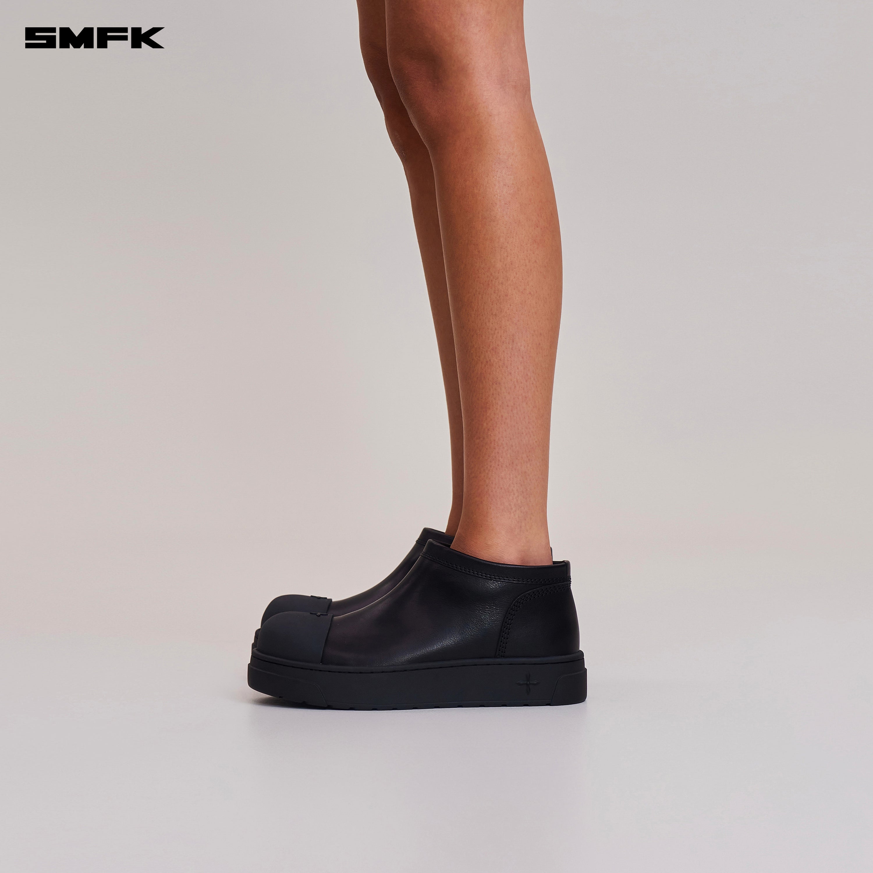 COMPASS SHERPA WOOLLY SNOWSHOE/LOW WILD BLACK