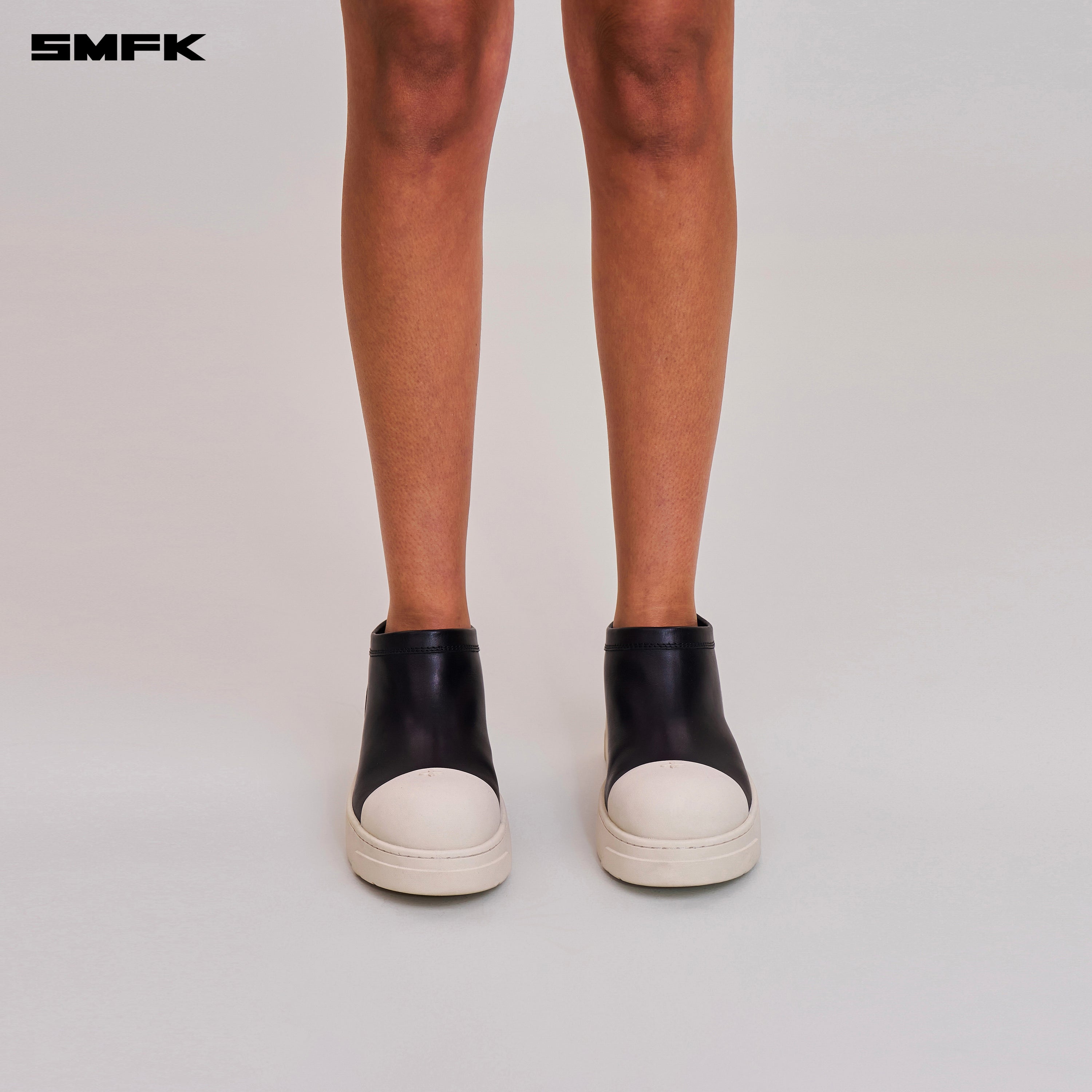 COMPASS SHERPA WOOLLY SNOWSHOE/LOW BLACK WHITE