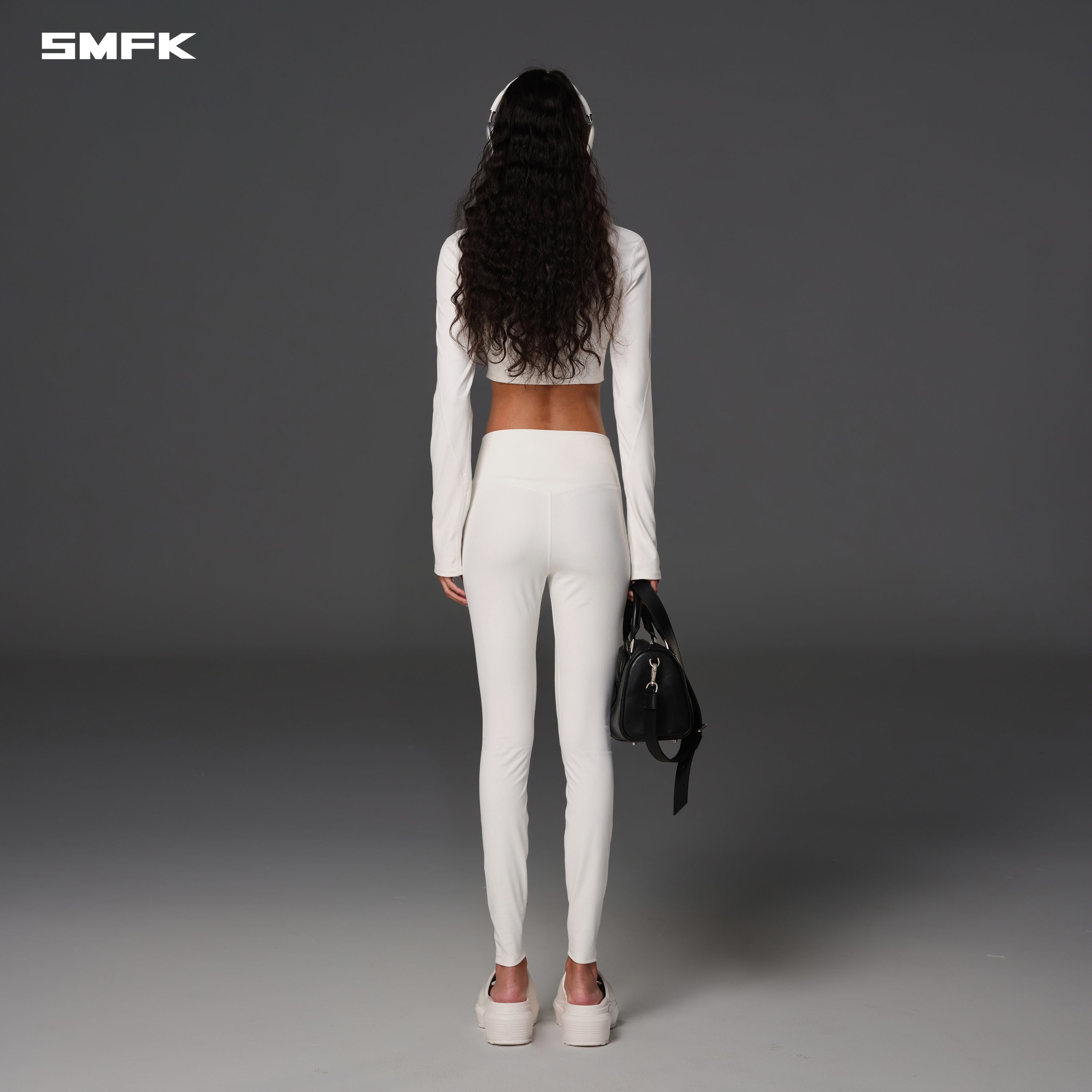 FOCUS GYM SHORT CARDIGAN/Lycra Nylon CLOUD WHITE