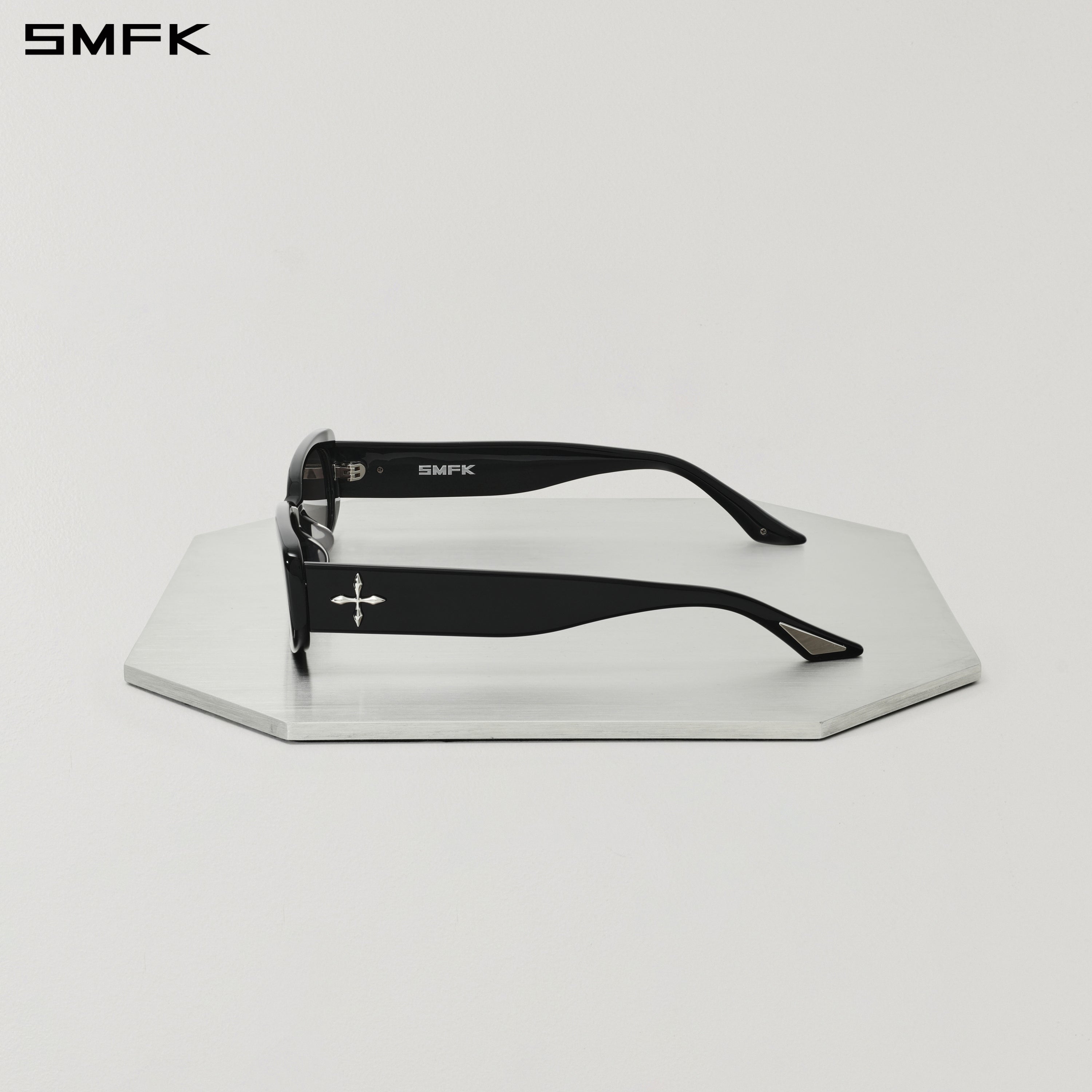 FUTURE STREAMLINE SLIM SUNGLASSES WILD BLACK