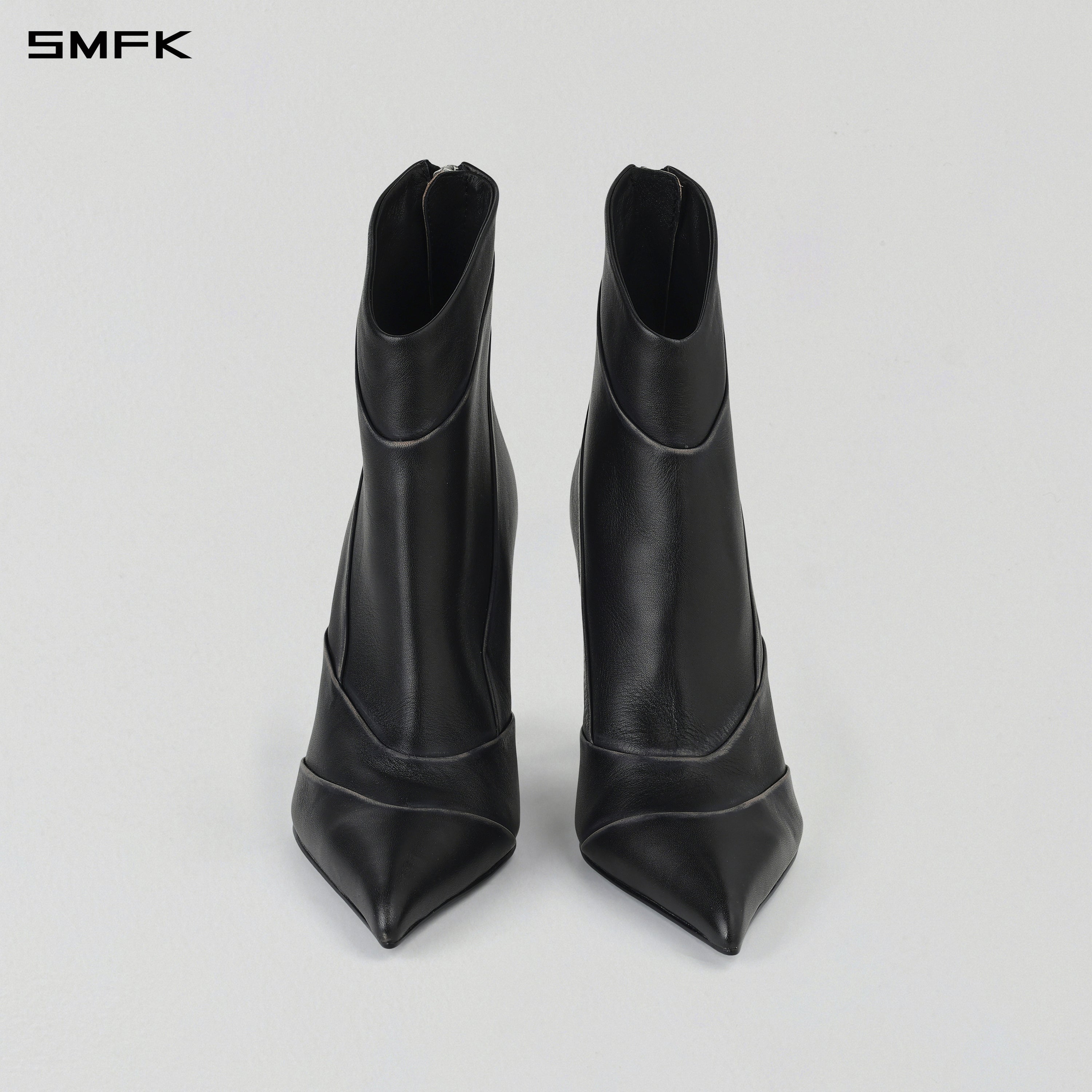 MAGIC SPEED SHORT HIGH-HEELED BOOTS/HAND BURNISHED CALF GRAPHITE