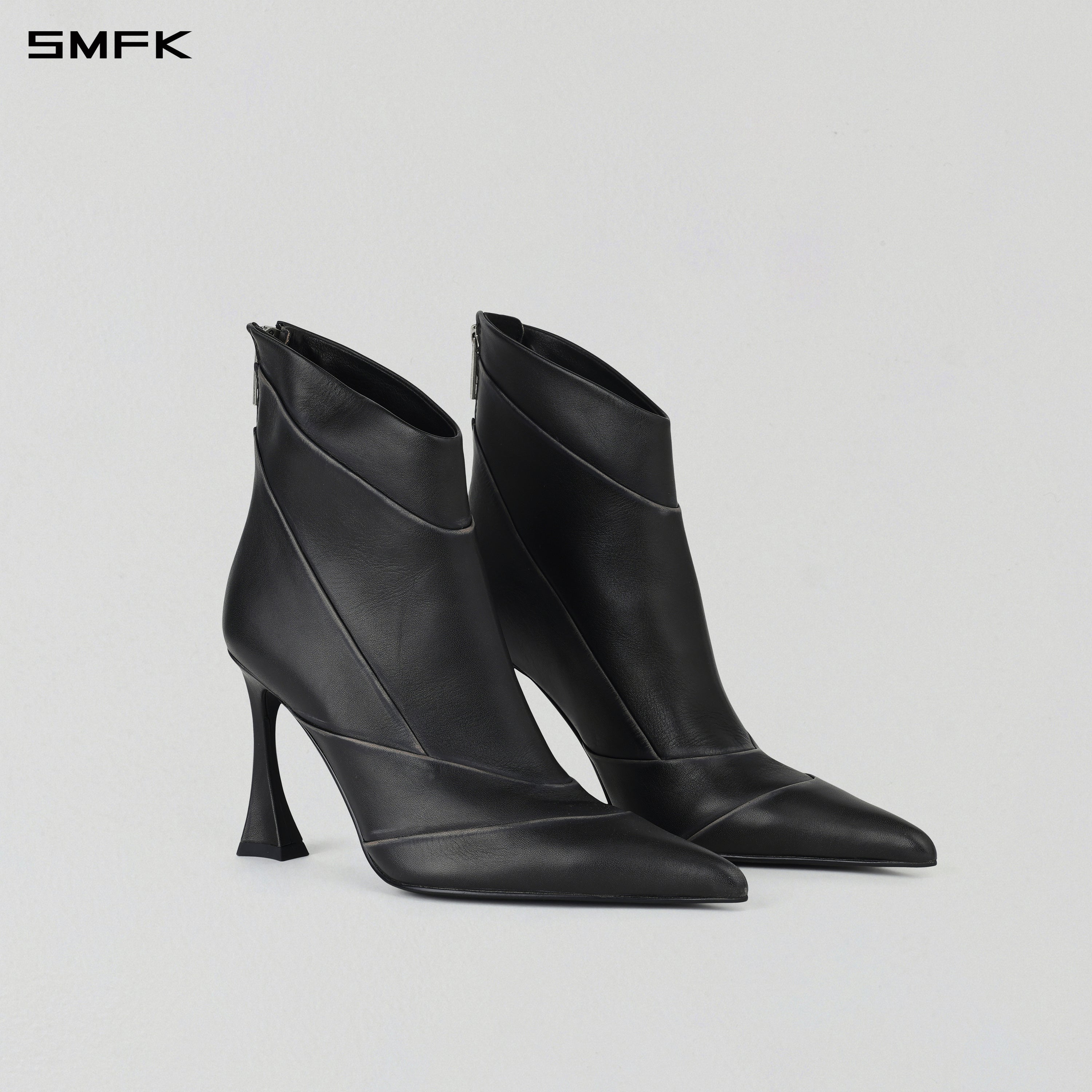 MAGIC SPEED SHORT HIGH-HEELED BOOTS/HAND BURNISHED CALF GRAPHITE