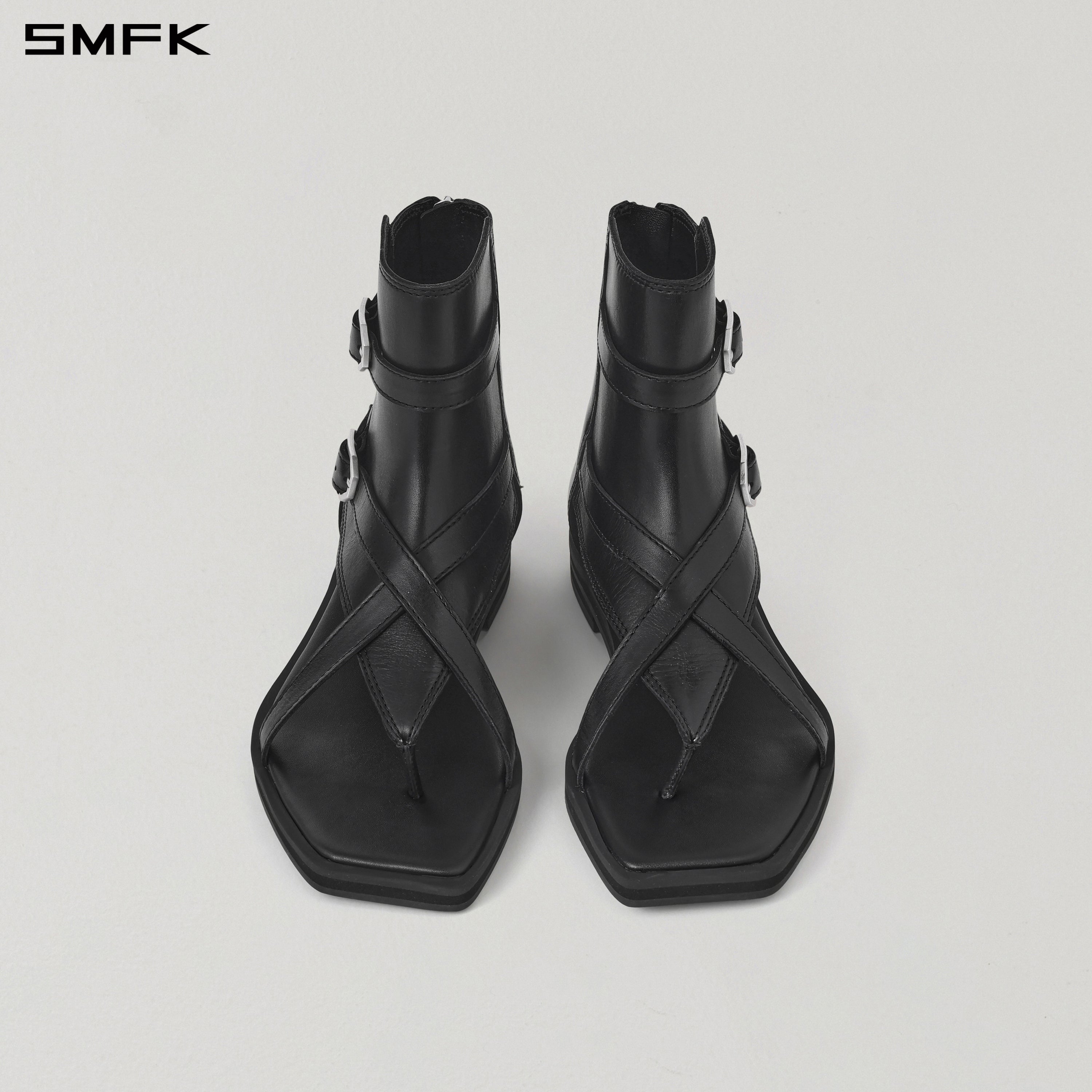 MIRAGE PRISM LEATHER SANDAL/CALF WILD BLACK