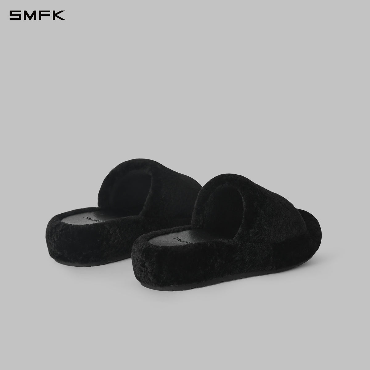 PRISM WORLD SHEEPSKIN SLIPPERS WILD BLACK