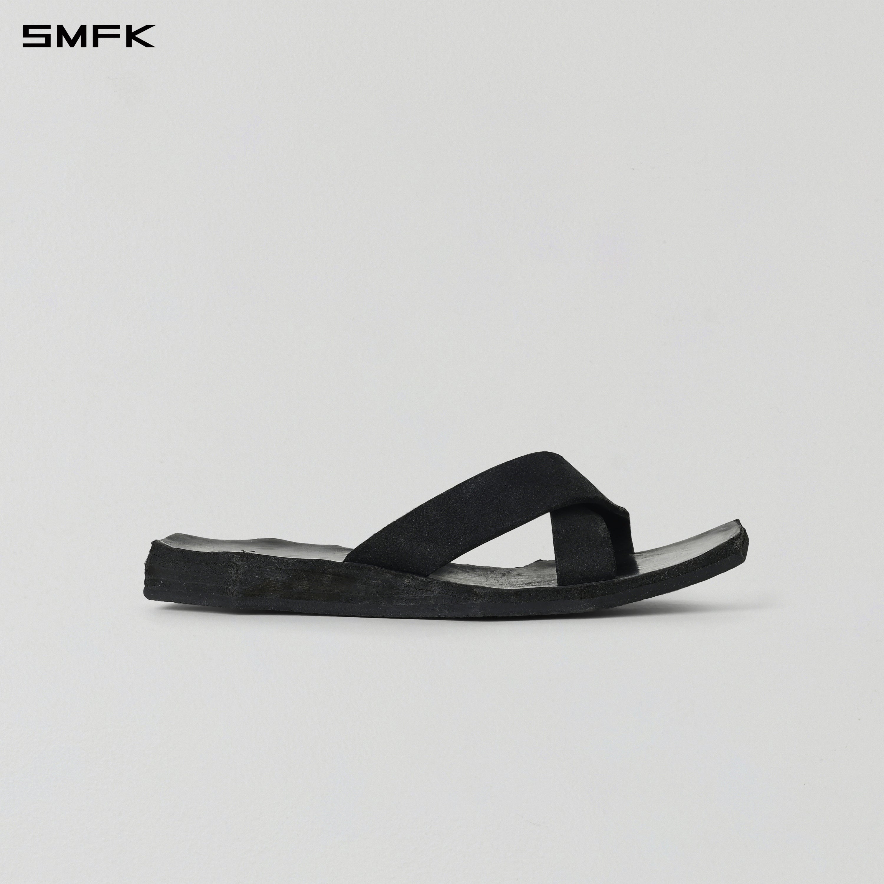 PRISM ENTWINED HANDCRAFTED LEATHER SLIDES/HORSEHIDE/W WILD BLACK