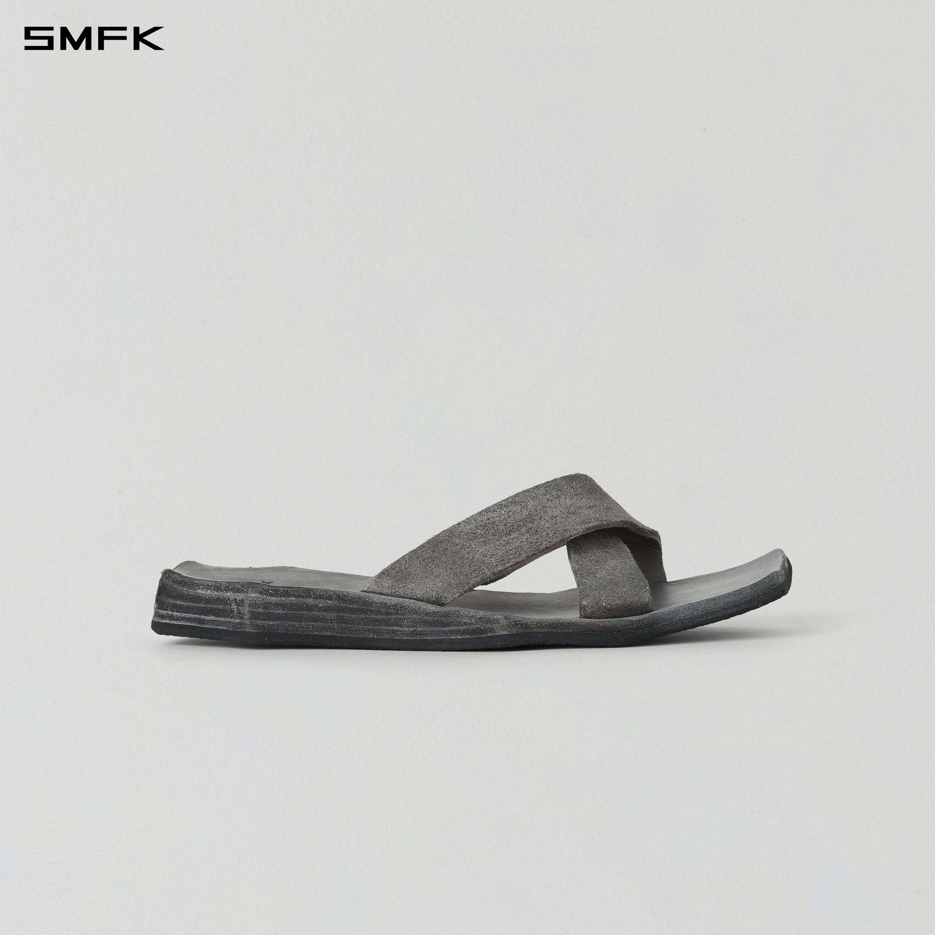 PRISM ENTWINED HANDCRAFTED LEATHER SLIDES/HORSEHIDE/W GLACIER GREY