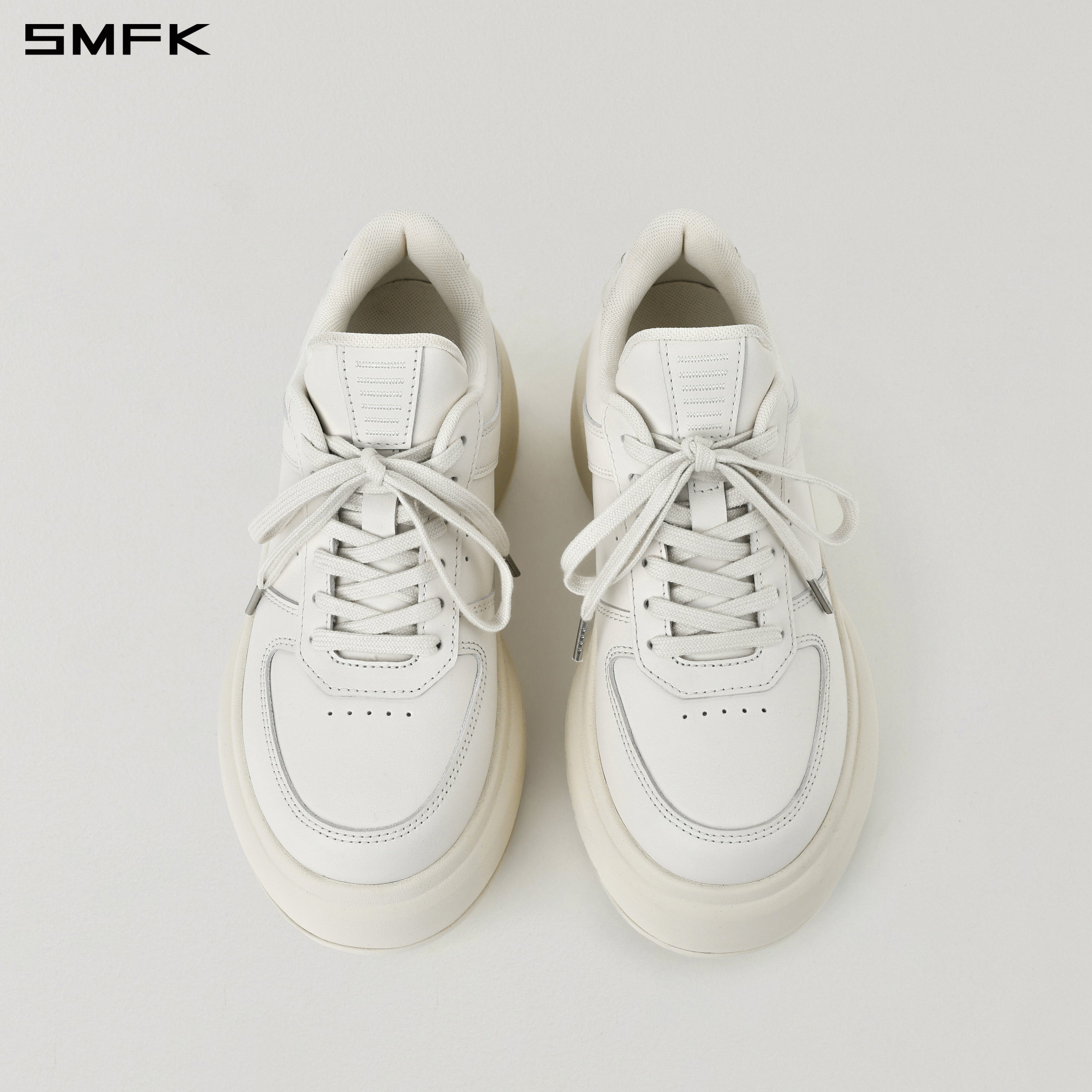 CORE-W CLASSIC LEATHER SPORTS SHOES/THICK CLOUD WHITE