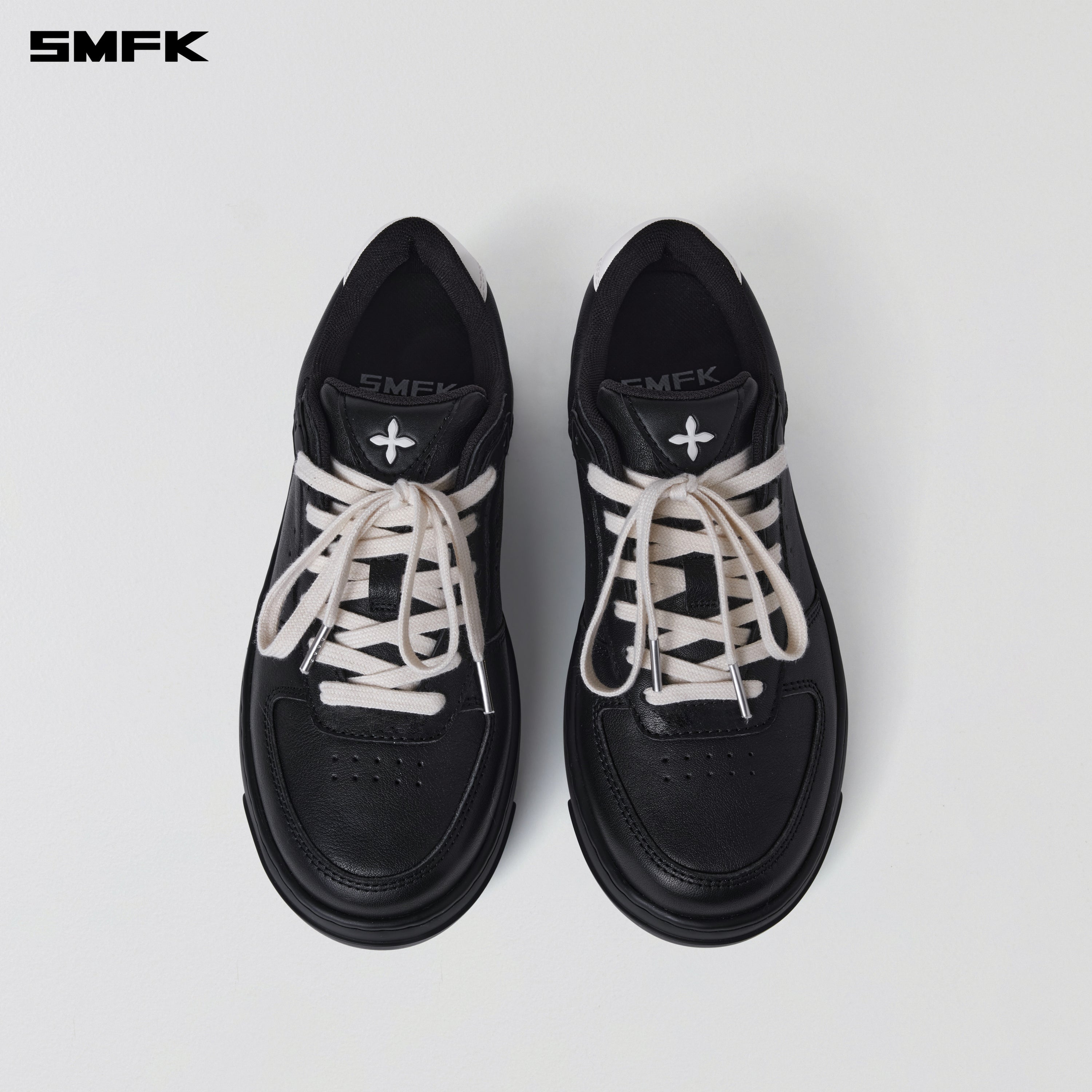 COMPASS MODE-T LEATHER SNEAKER WILD BLACK