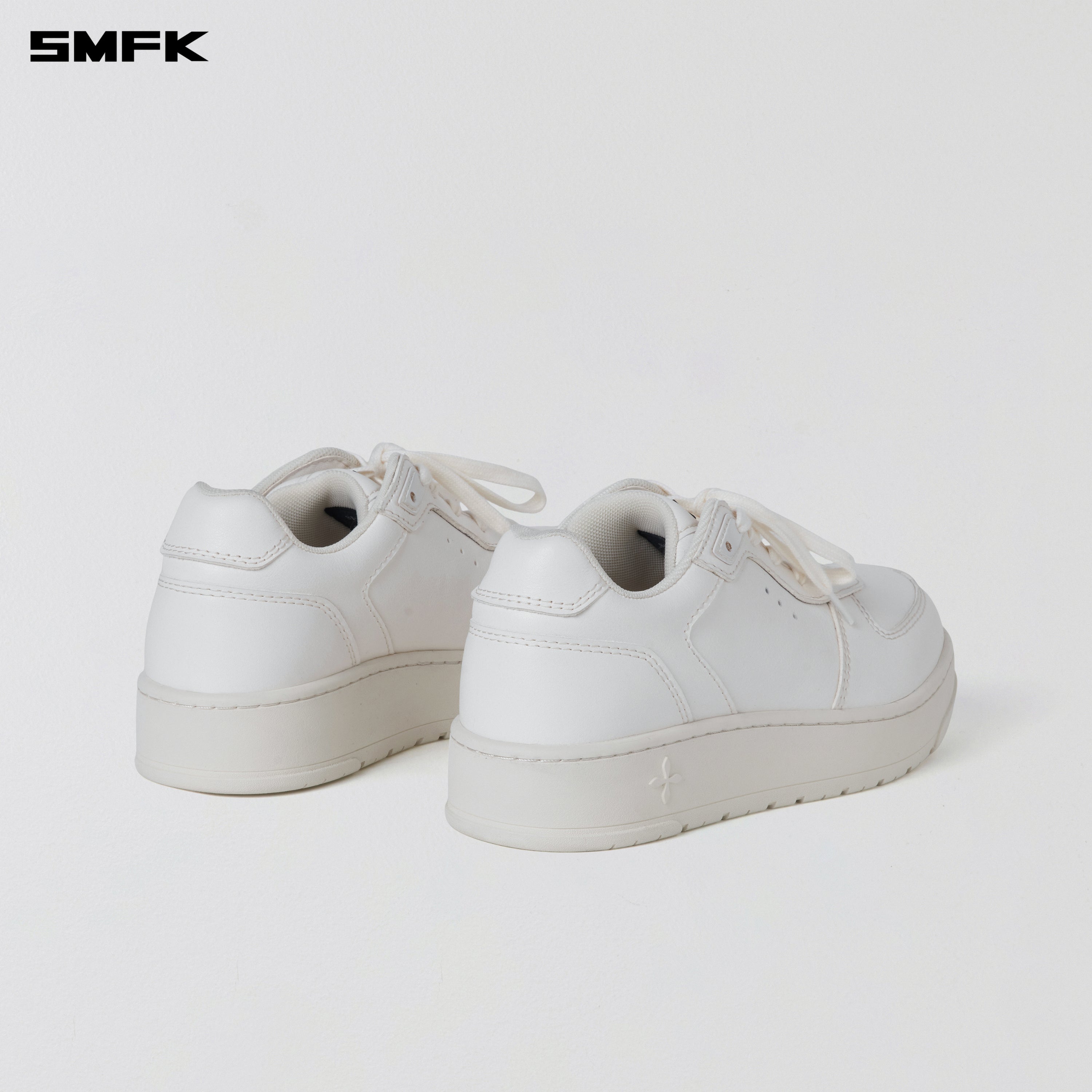 COMPASS MODE-T LEATHER SNEAKER CLOUD WHITE