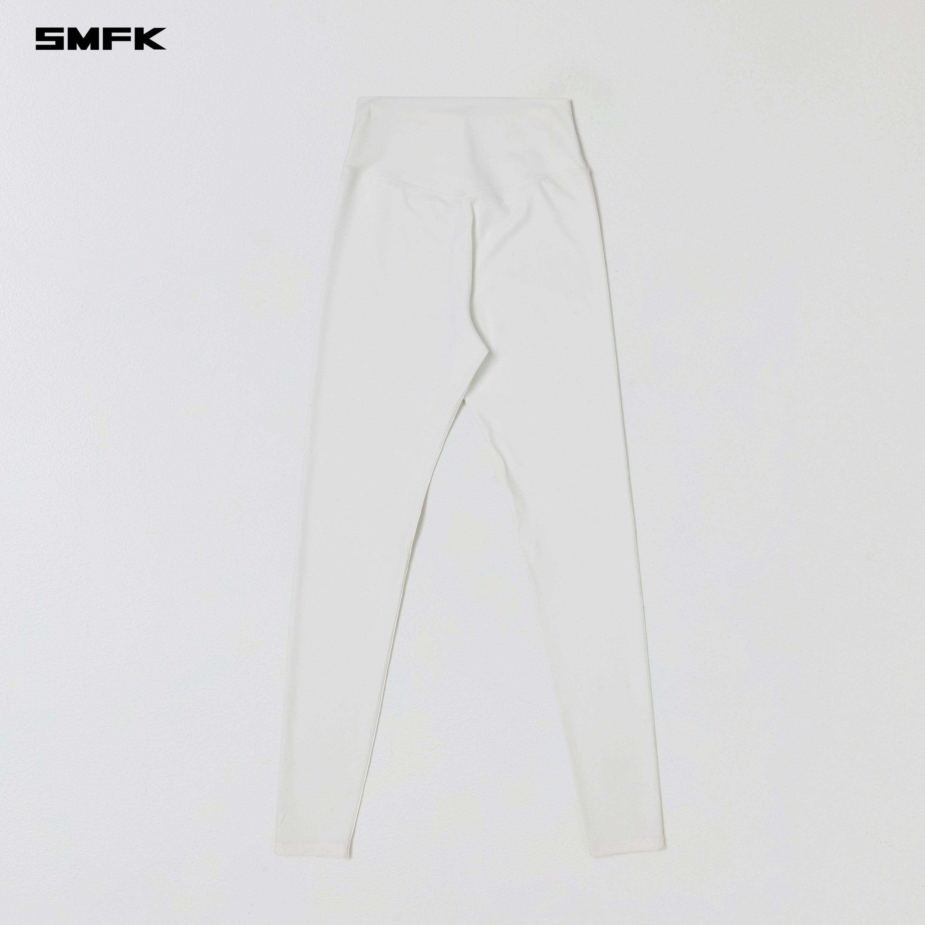 FOCUS GYM TAPER PANTS/Lycra Nylon CLOUD WHITE