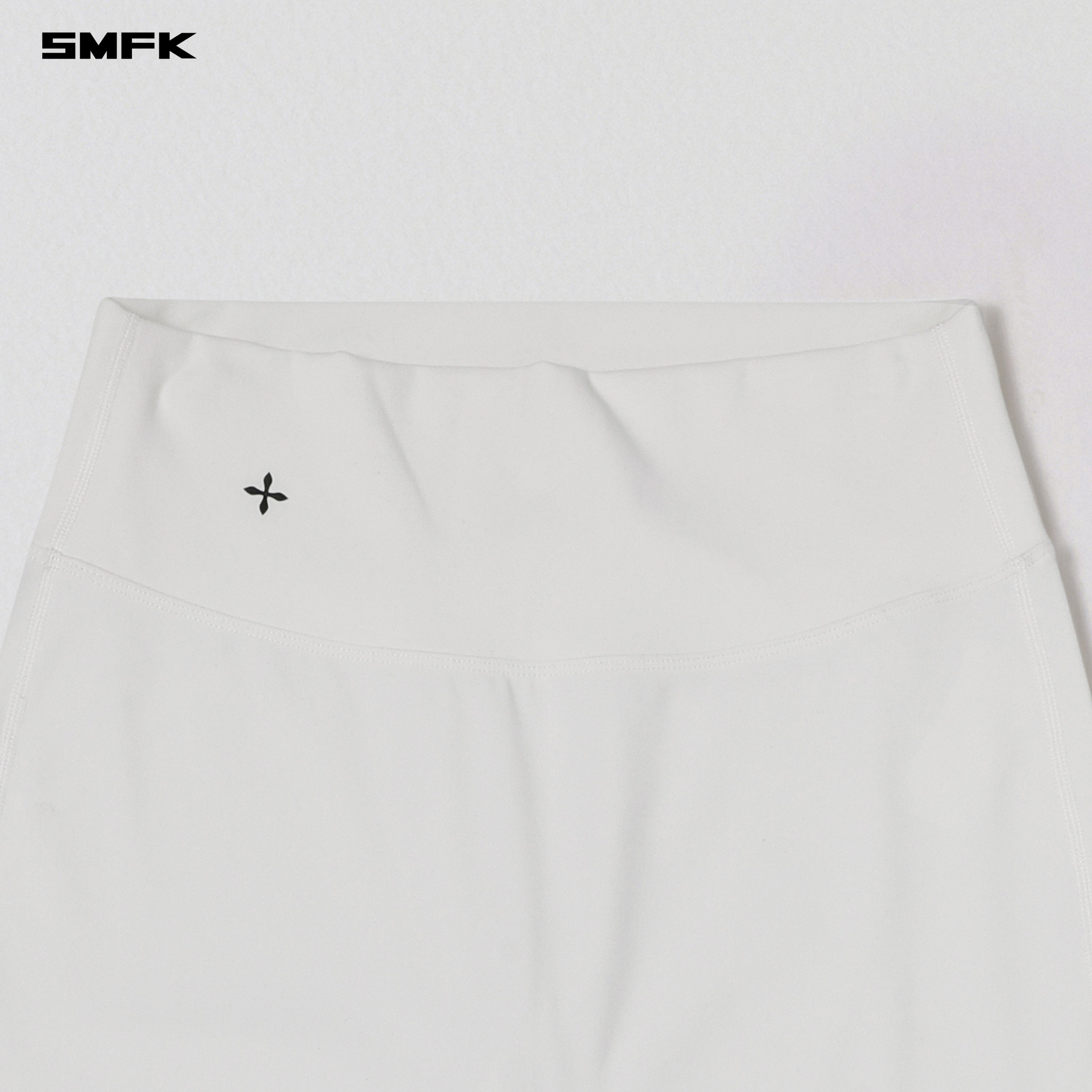 FOCUS GYM STRT PANTS/Lycra Nylon CLOUD WHITE