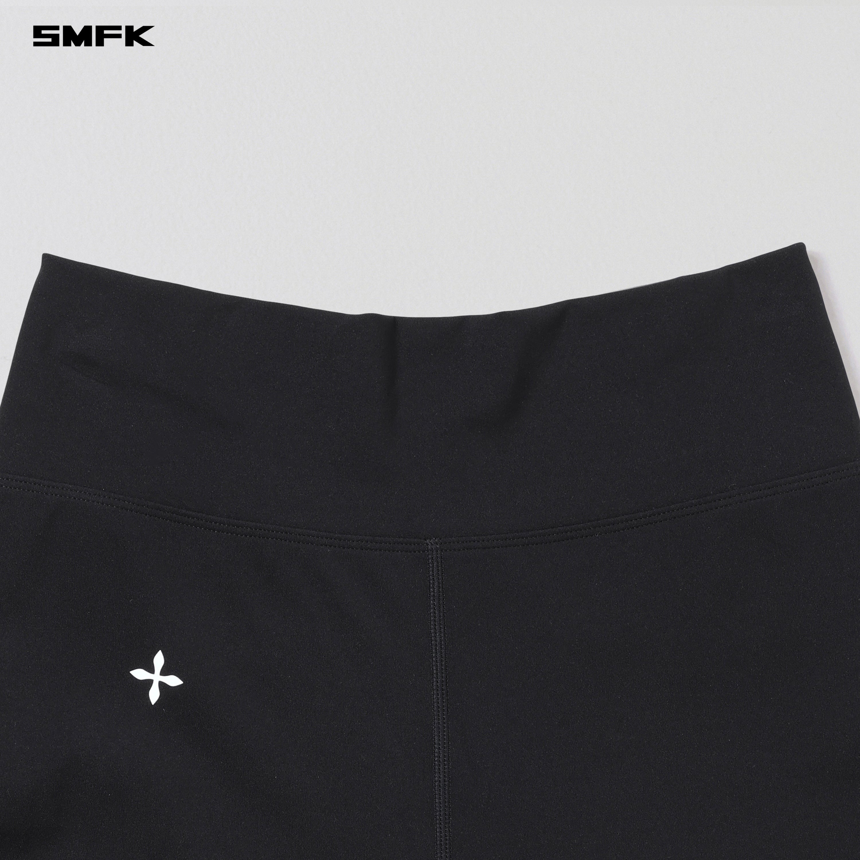 FOCUS GYM HIGH WAIST SHORTS/Lycra Nylon WILD BLACK
