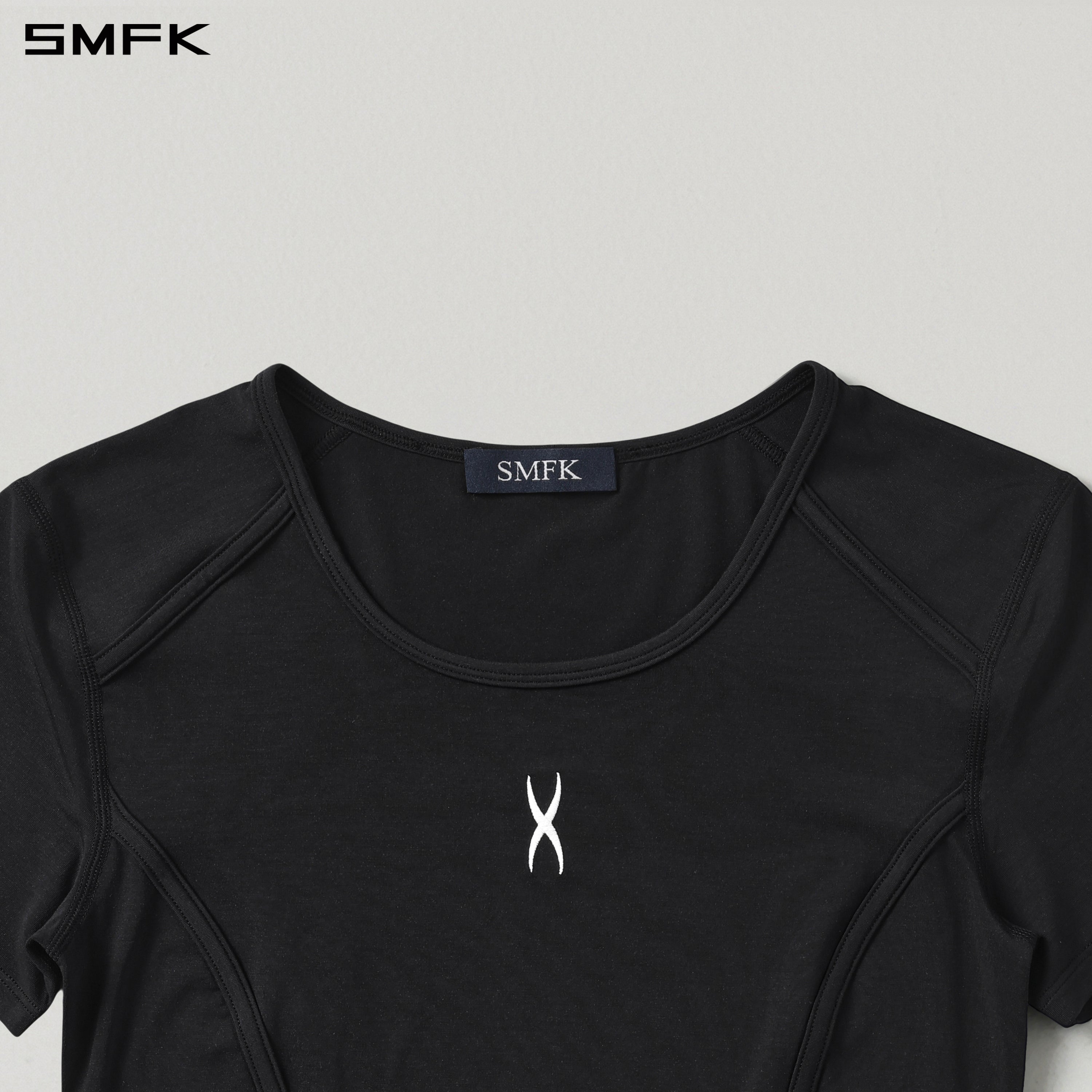 MIRAGE SIREN MEDITATE SPORTS TEE/LENZING MODAL+SILK WILD BLACK