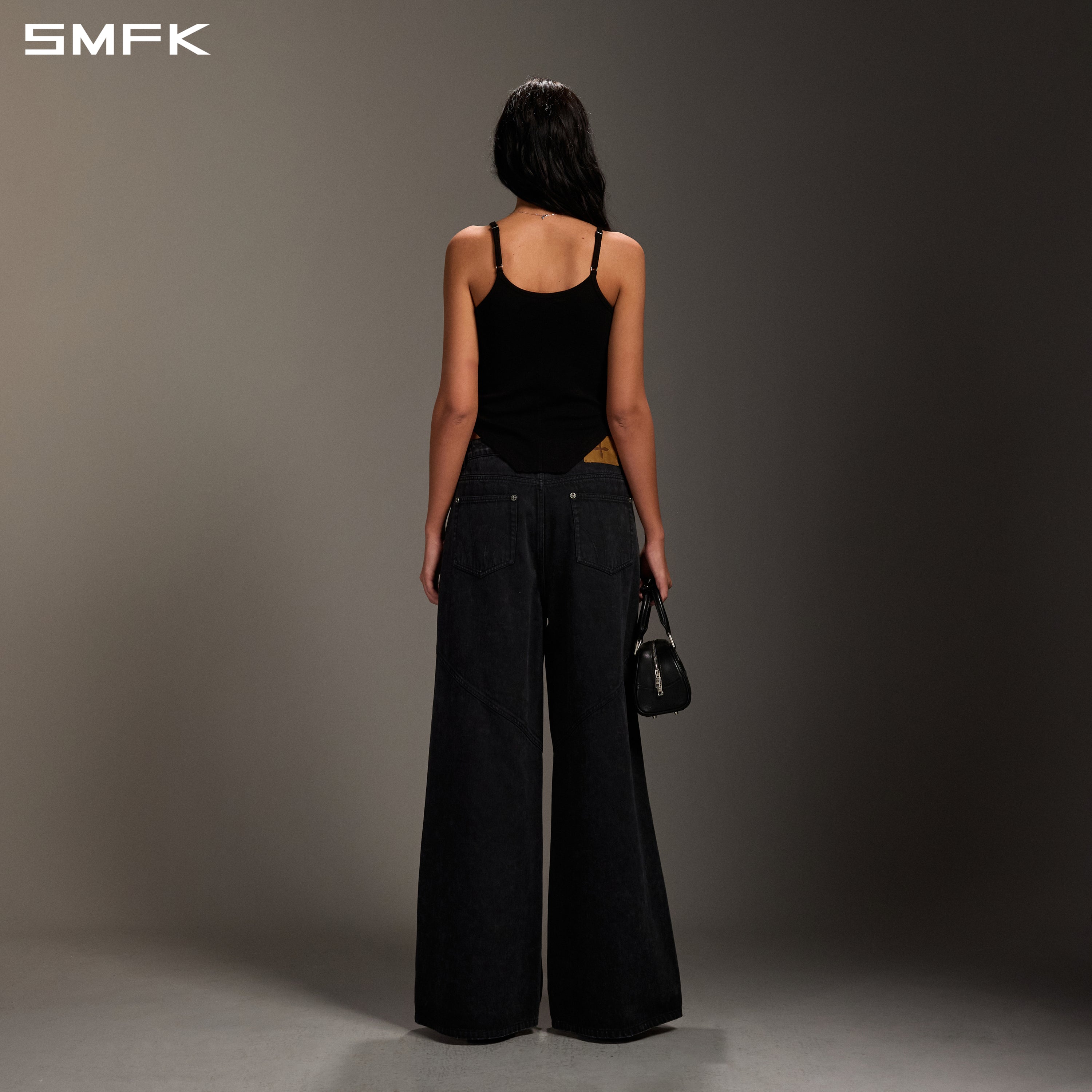 MYTH AEOLUS TRAPE CAMISOLE/LENZING TENCEL +WOOL WILD BLACK