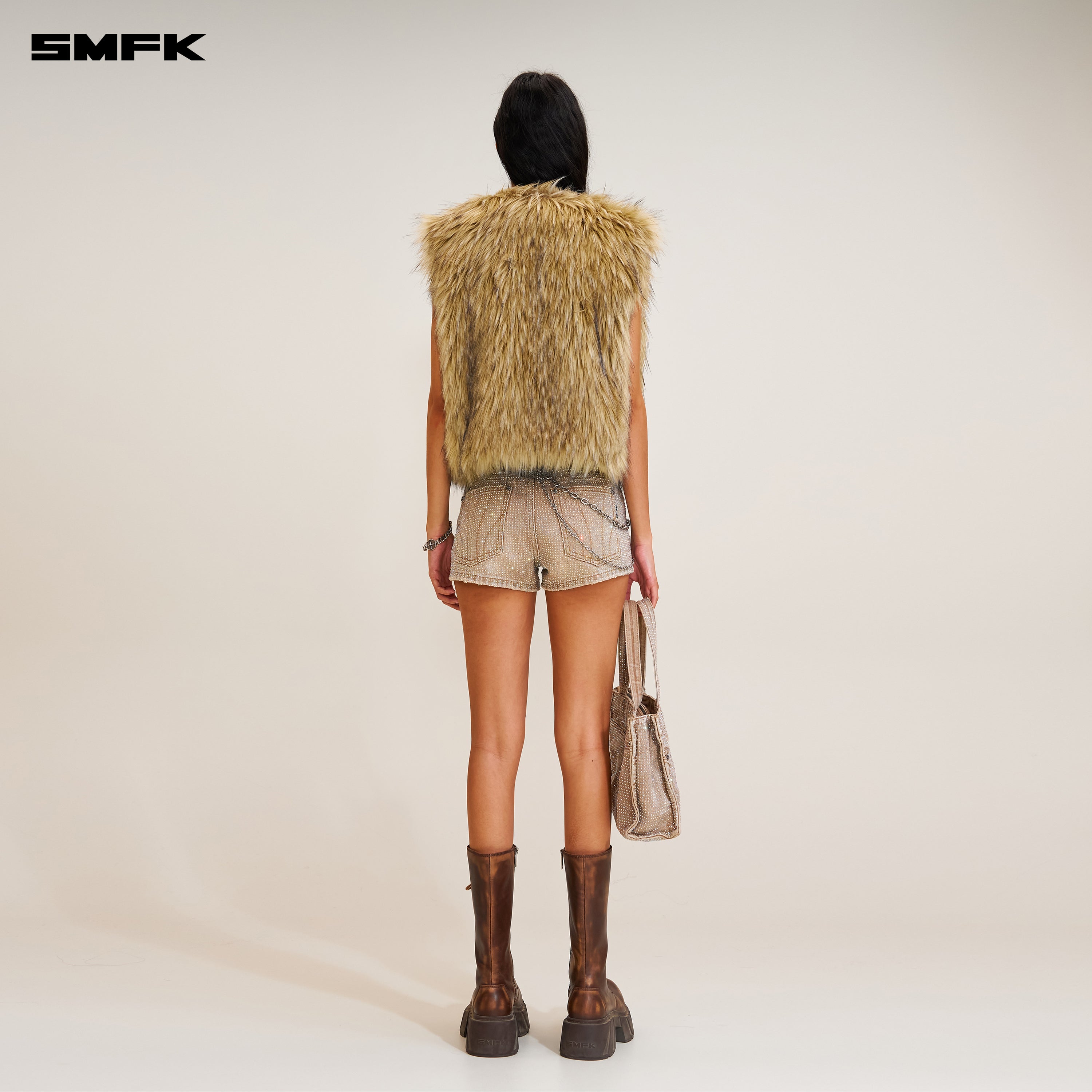 COMPASS GRASSLAND WOOLLY HUGE TANK WOLF BROWN