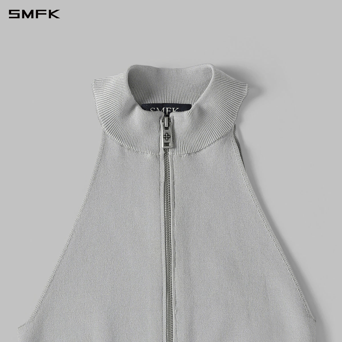 MYTH SIREN HIGH COLLAR ZIP KNIT VEST/LENZING TENCEL+SILK+COTTON GLACIER GREY