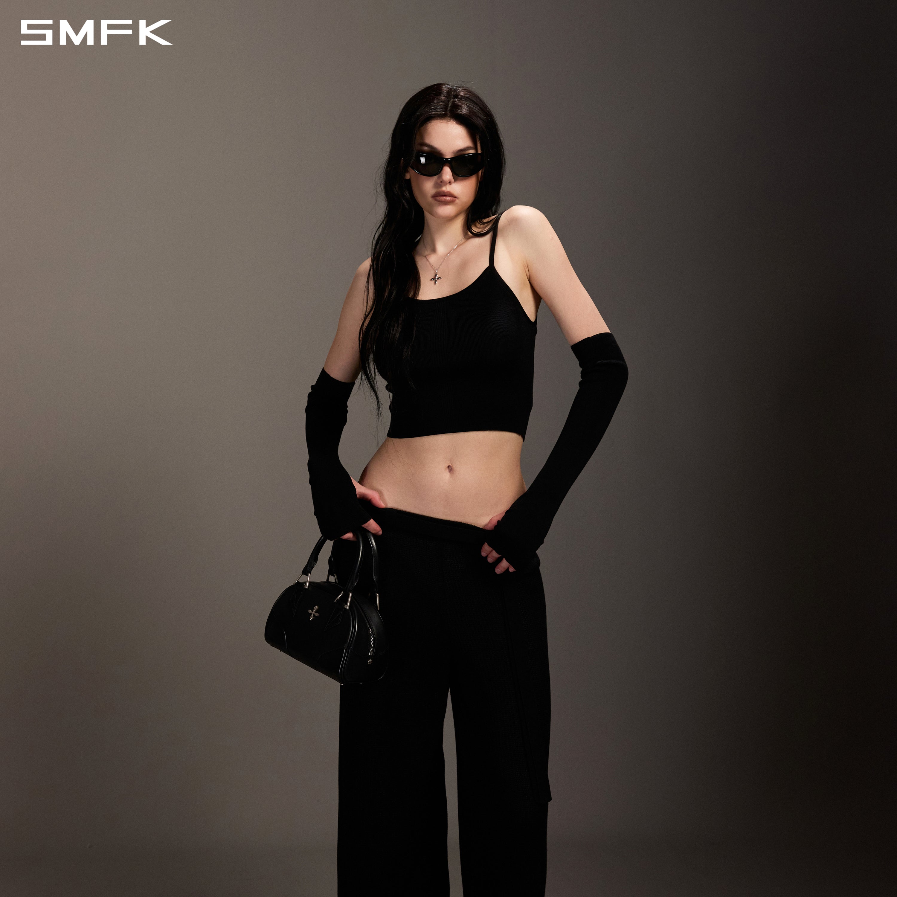 MYTH SEER SLIM KNIT CAMISOLE/TENCEL+SILK WILD BLACK