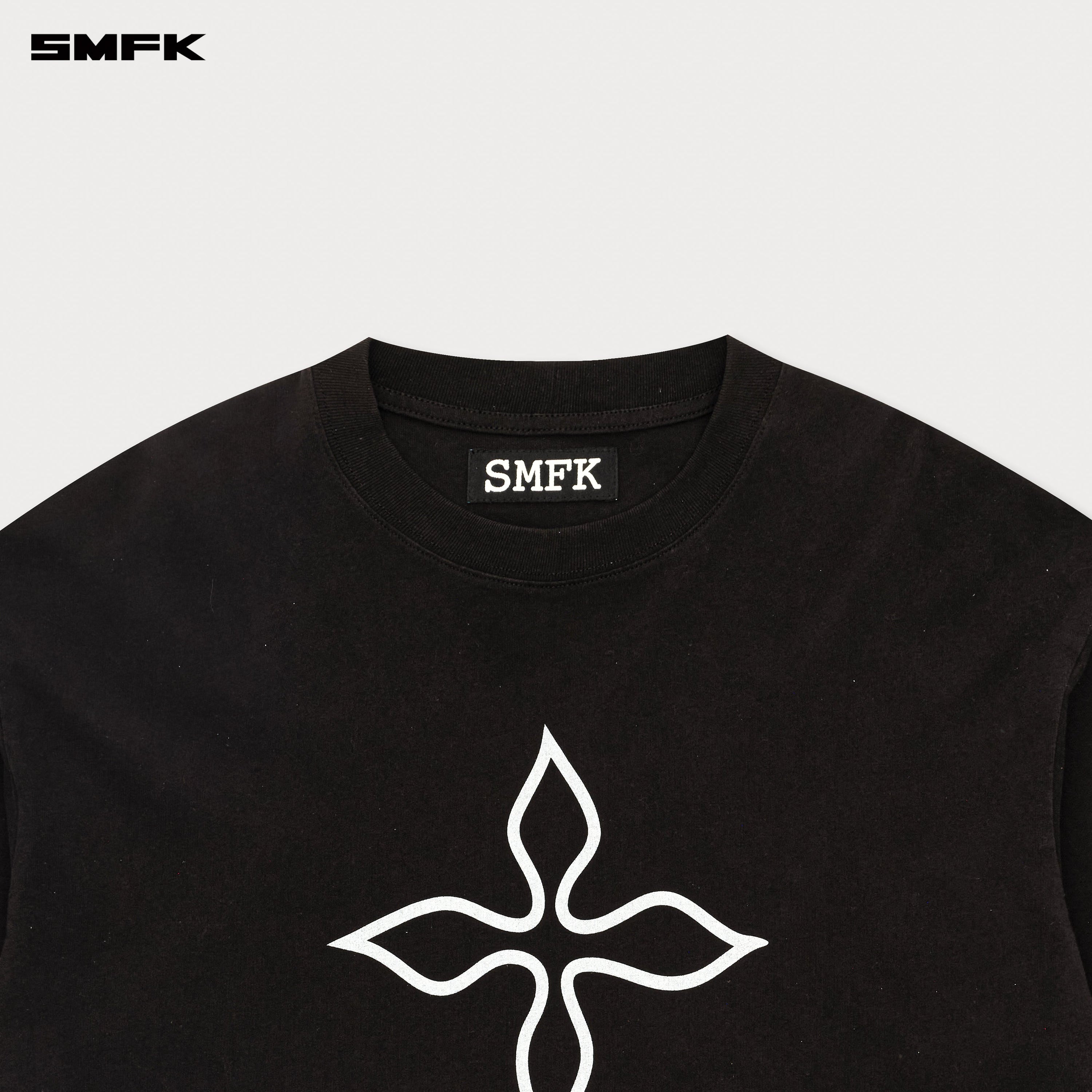 Compass Black Magnolia Oversize Sweatshirt - SMFK Official