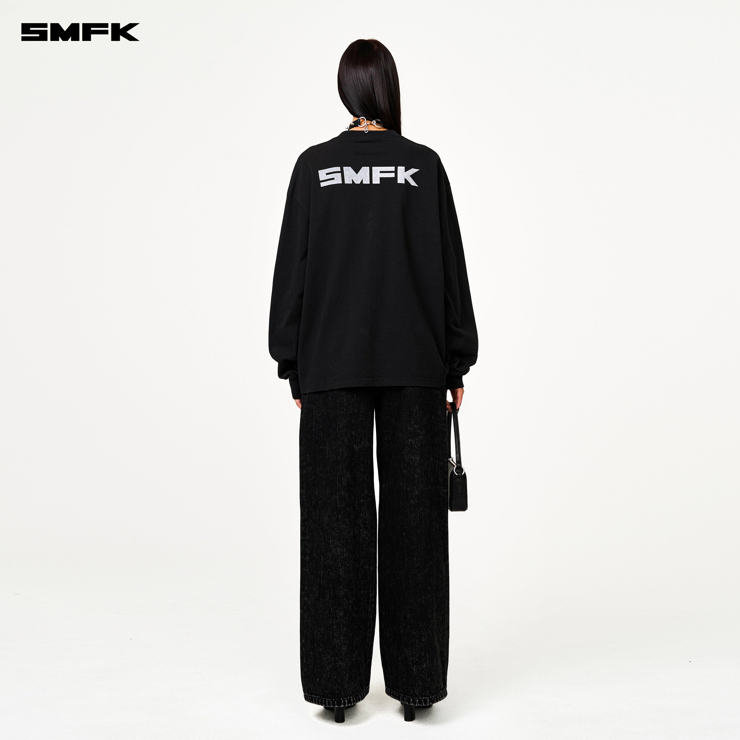 Compass Black Magnolia Oversize Sweatshirt - SMFK Official