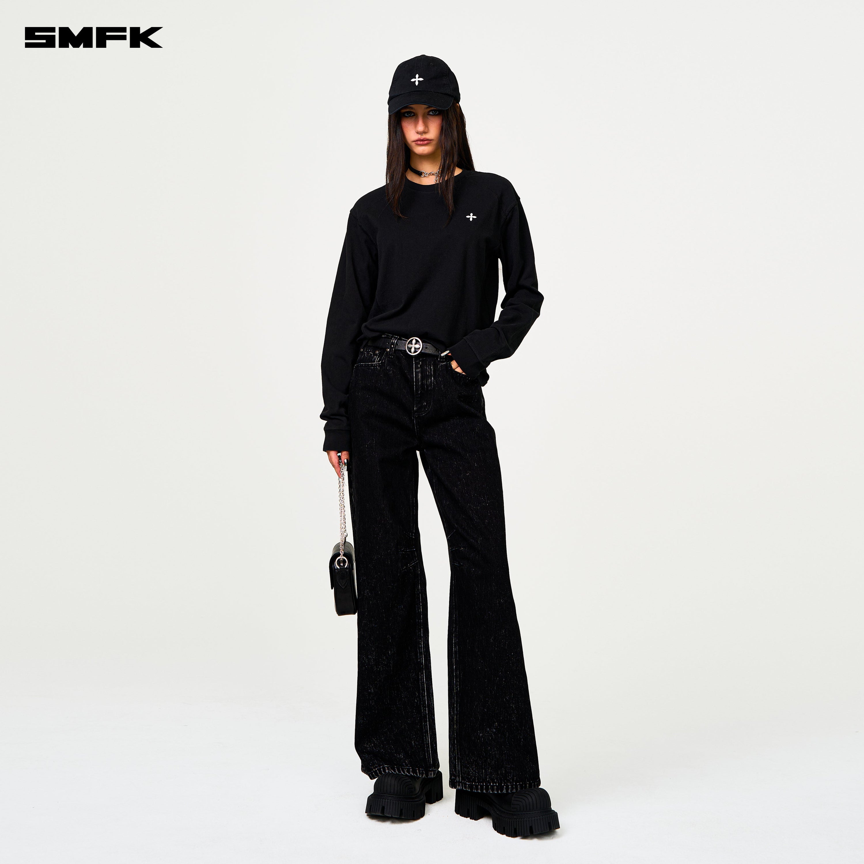 Compass Cross Classic Wide - Leg Jeans in Black - SMFK Official