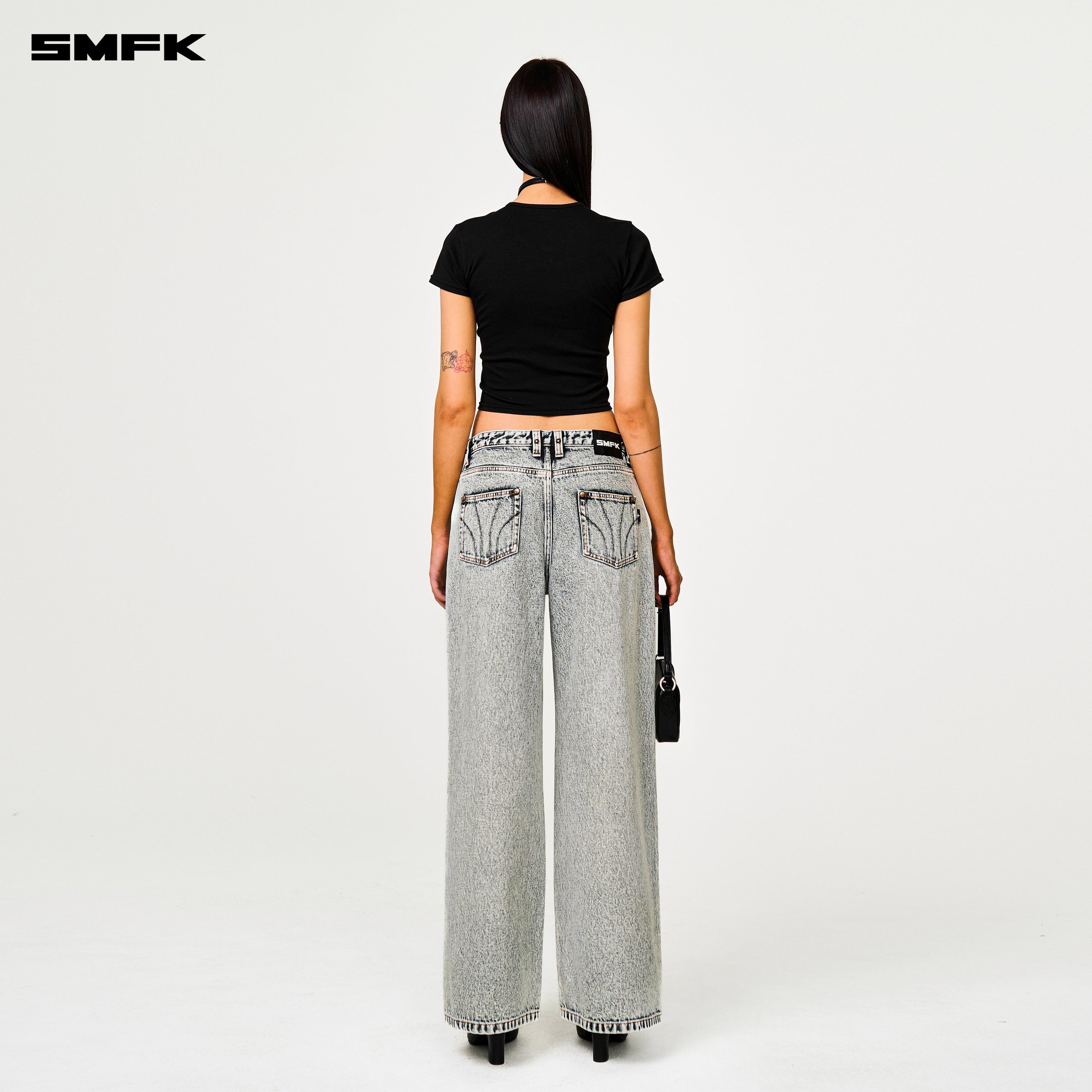 Compass Cross Classic Wide - Leg Jeans in White - SMFK Official