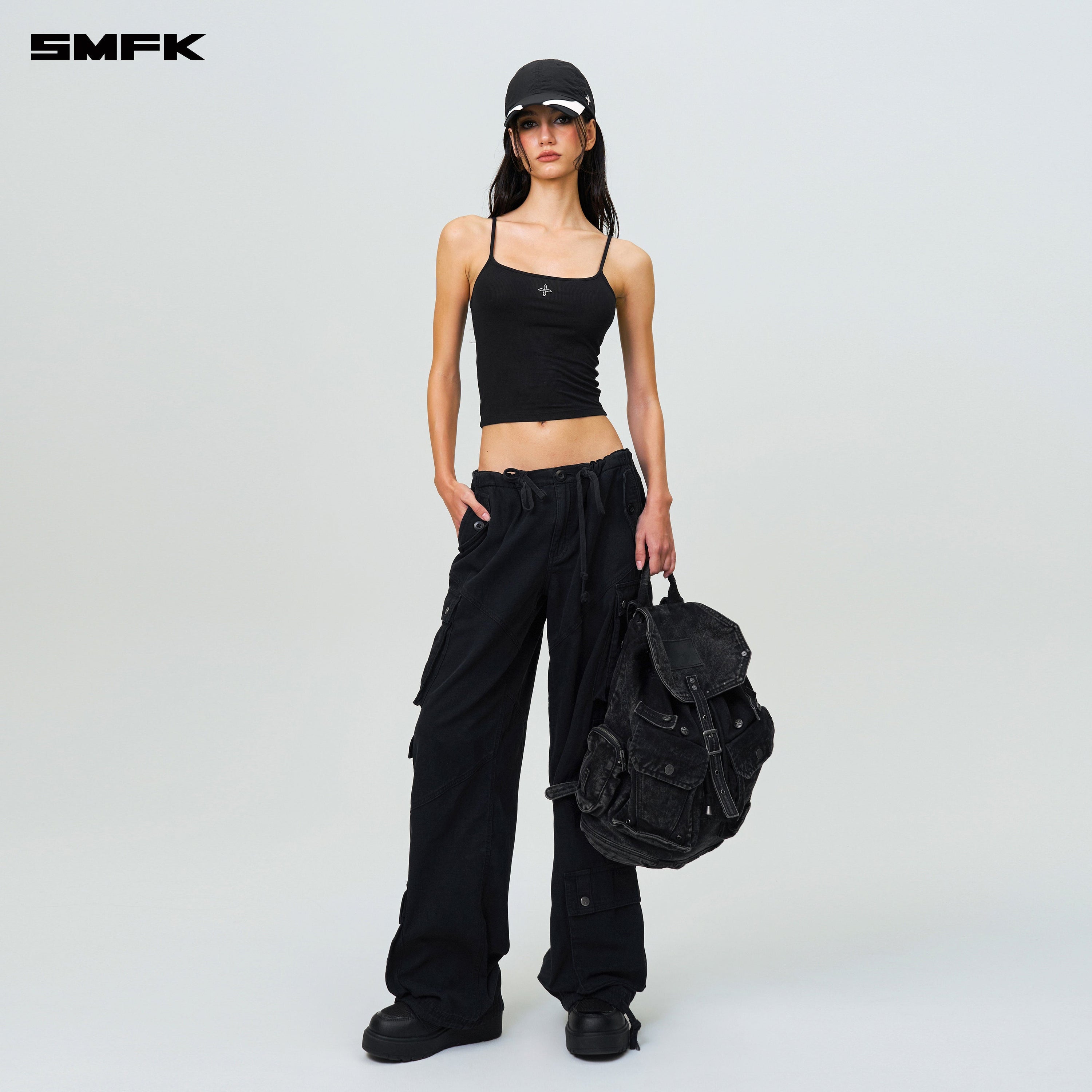 Compass Hug Extra - Long Sports Strap Top Black - SMFK Official