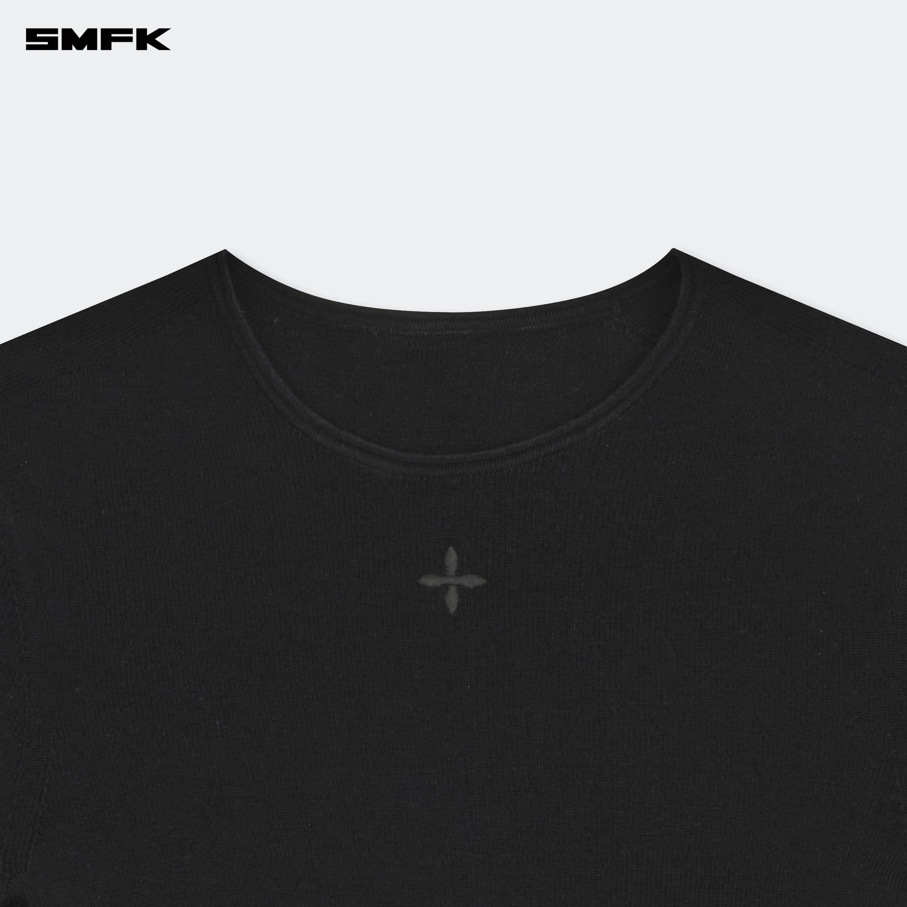 Compass Hug Knit Wool Top In Black - SMFK Official