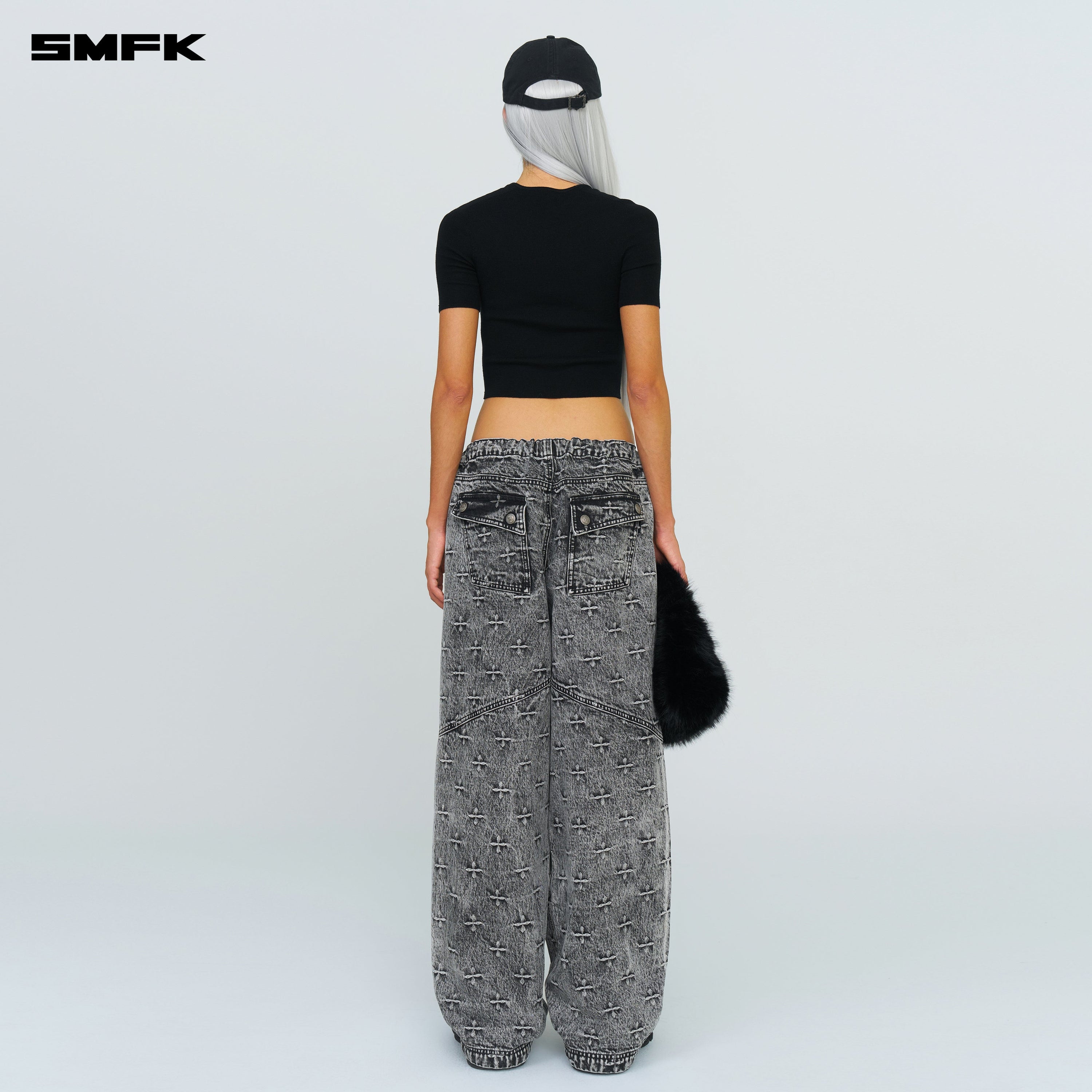 Compass Hug Seamless Wool Knit Tee - SMFK Official