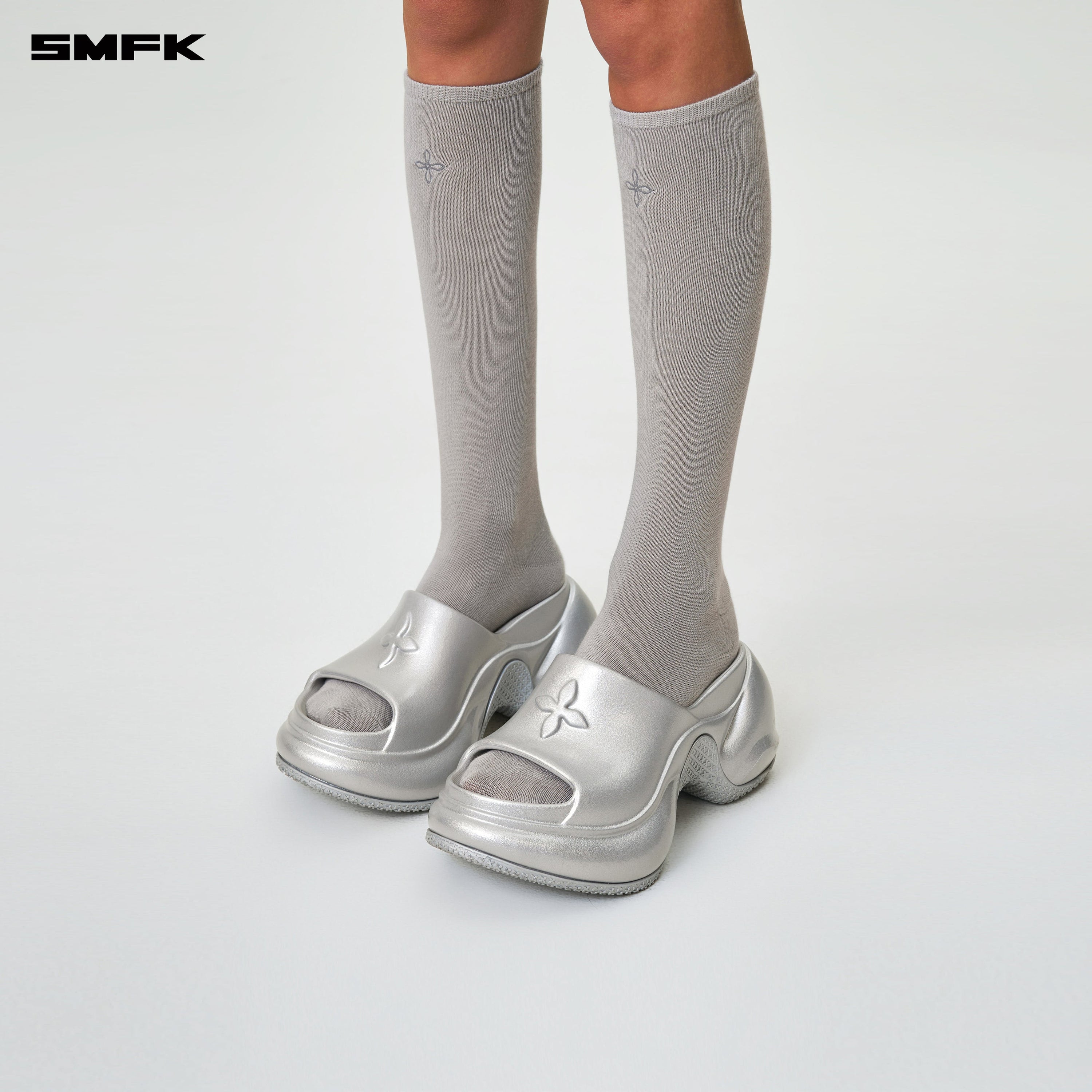 Compass Hug Sports Mid - Calf Socks Gray (2 Pairs) - SMFK Official