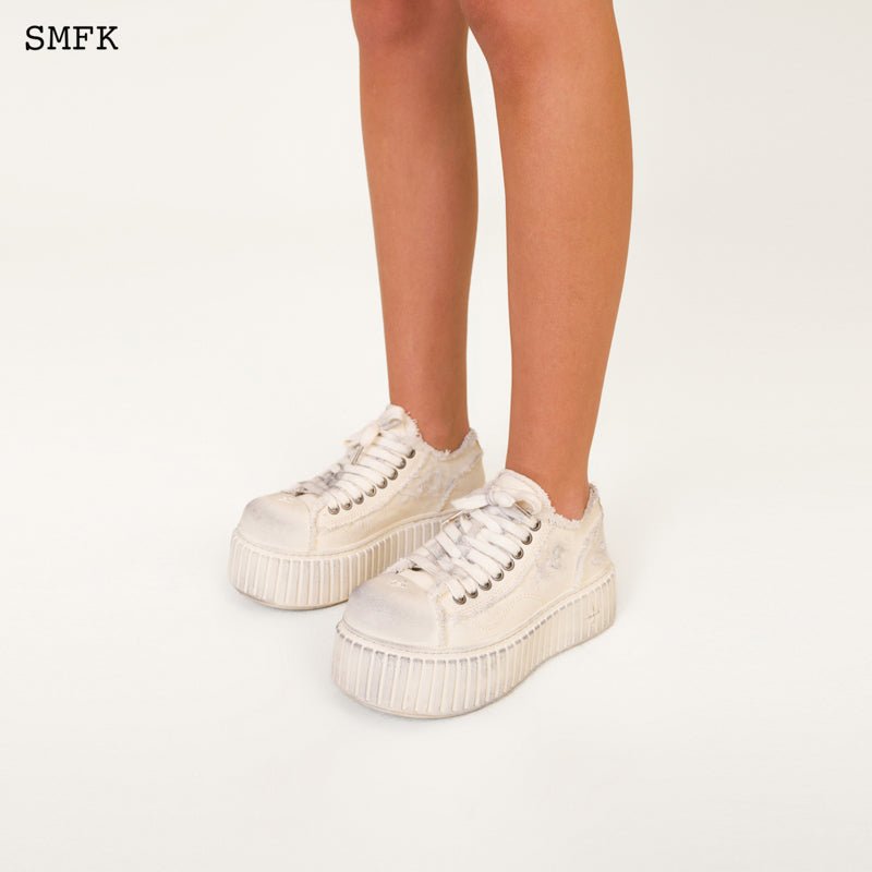 Compass Rove Skater Shoes In Cream - SMFK Official