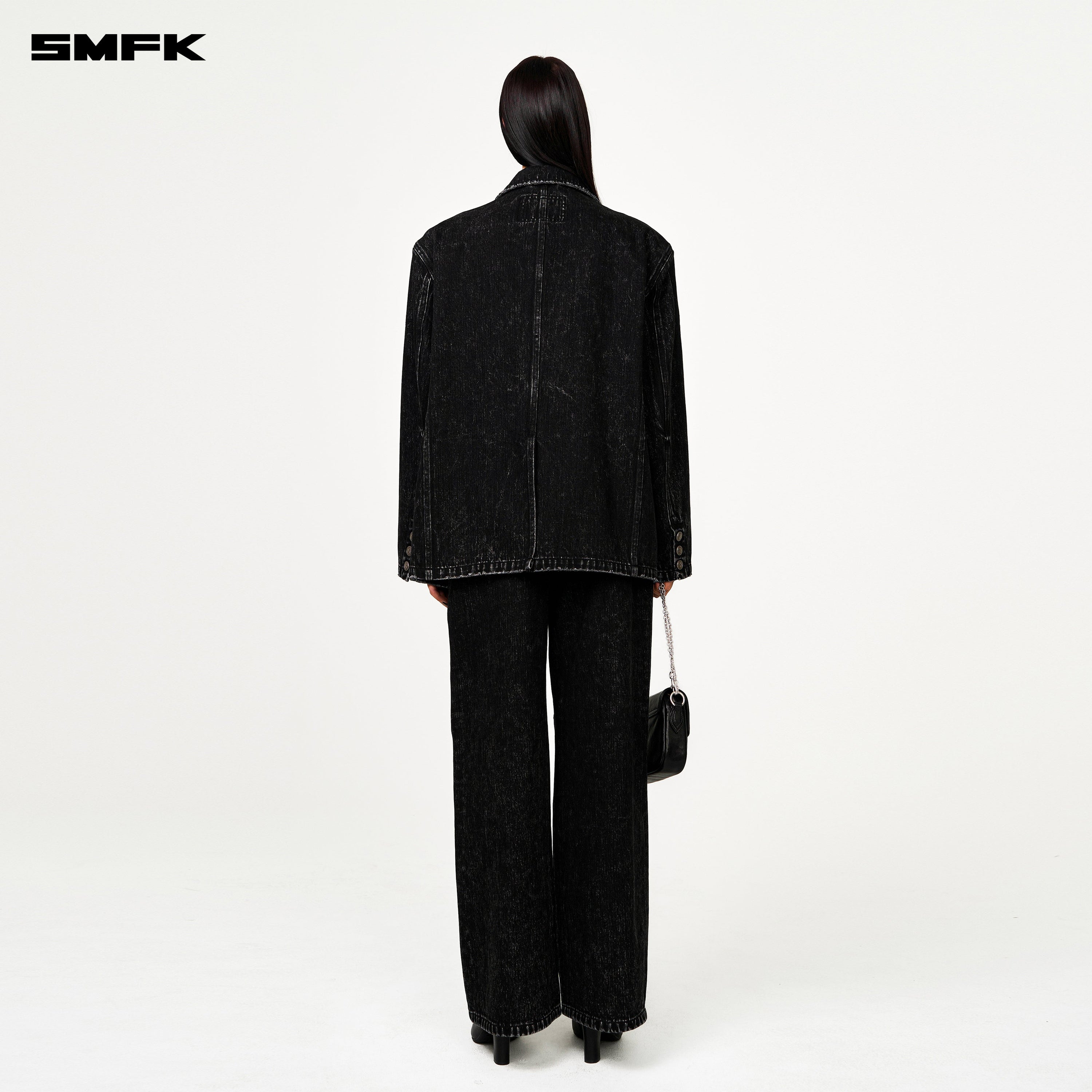 Compass Tarpan Oversize Suit Black - SMFK Official