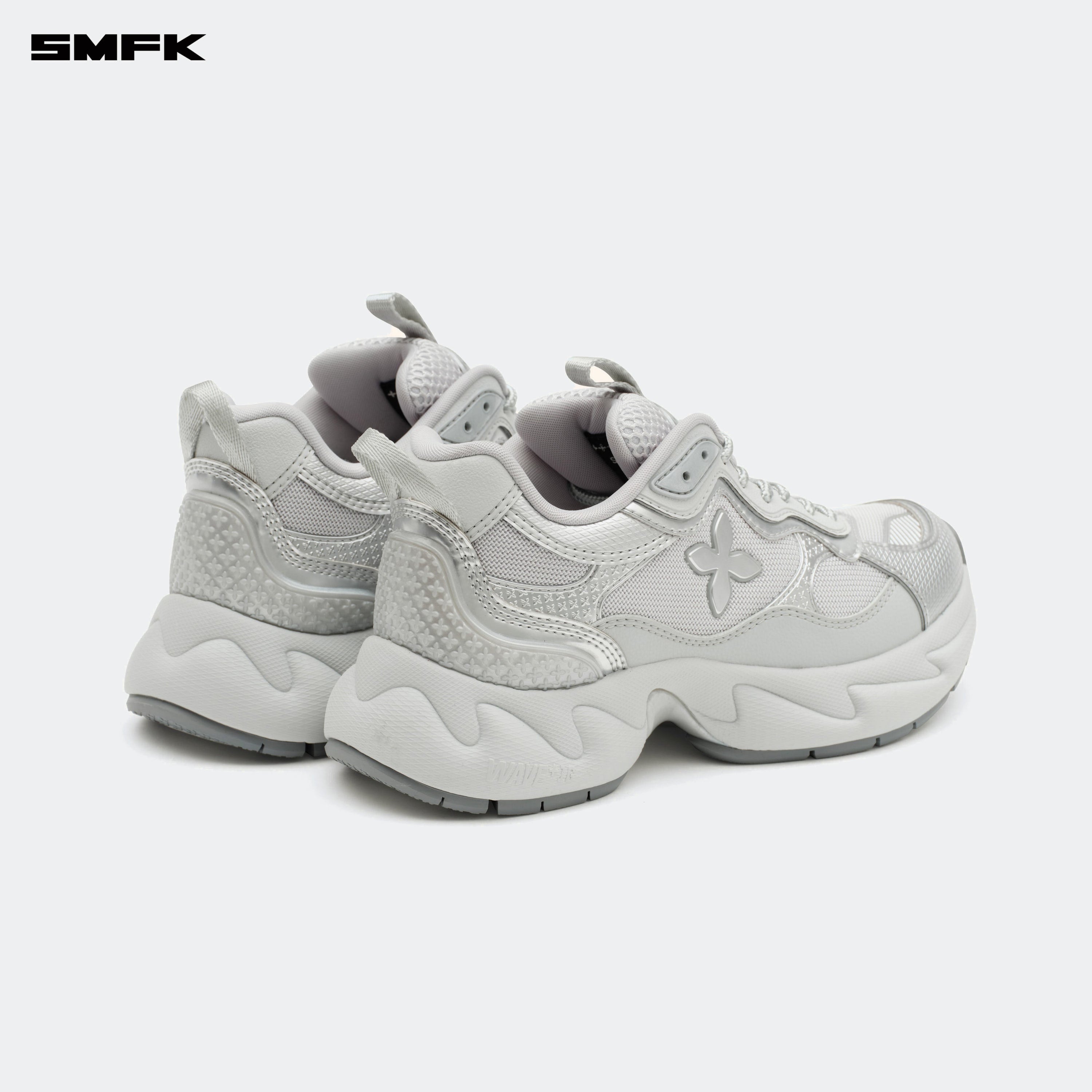 COMPASS WAVE Retro Jogging Shoes In Gray - SMFK Official