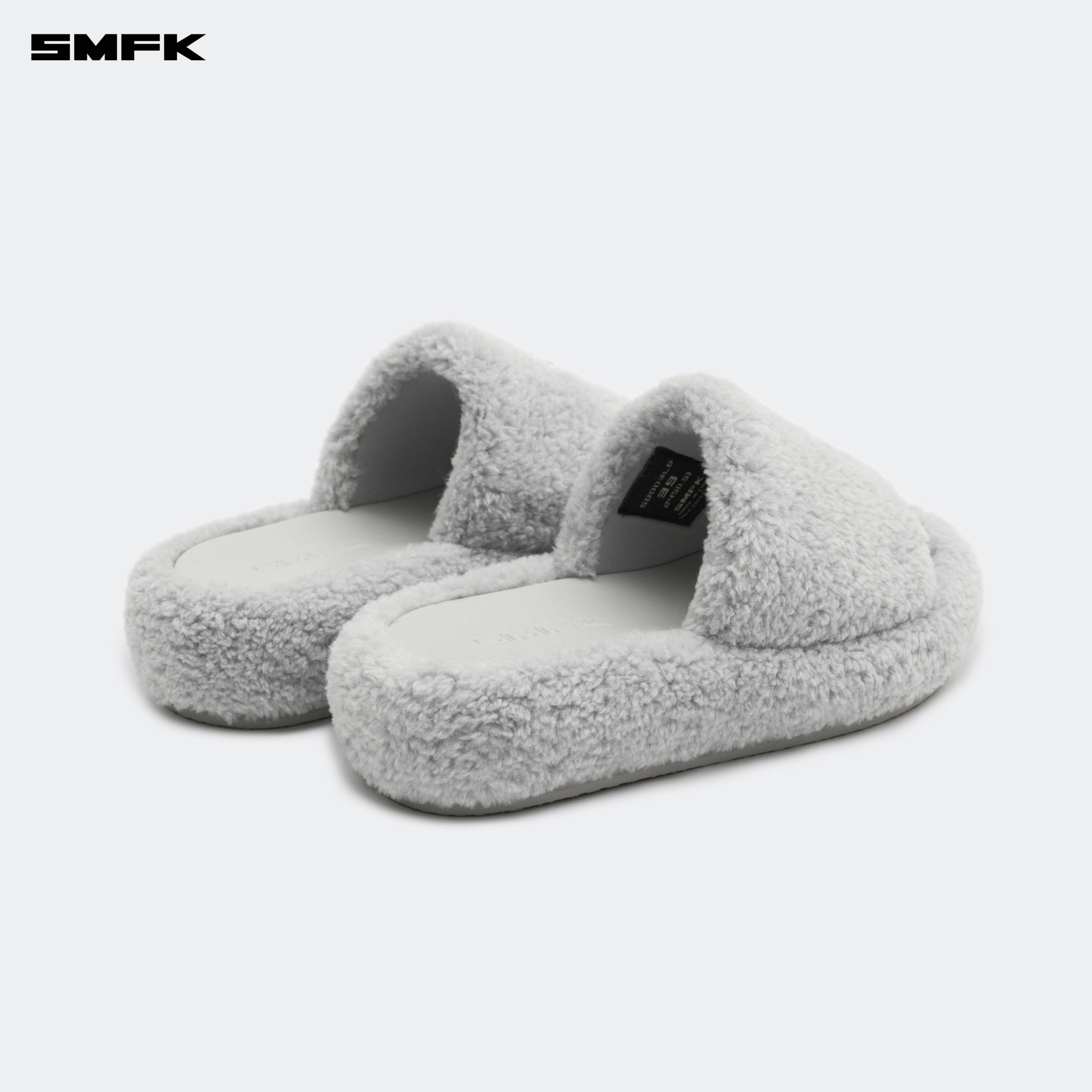 COMPASS WOOLLY Classic Furry Slipper In Gray - SMFK Official