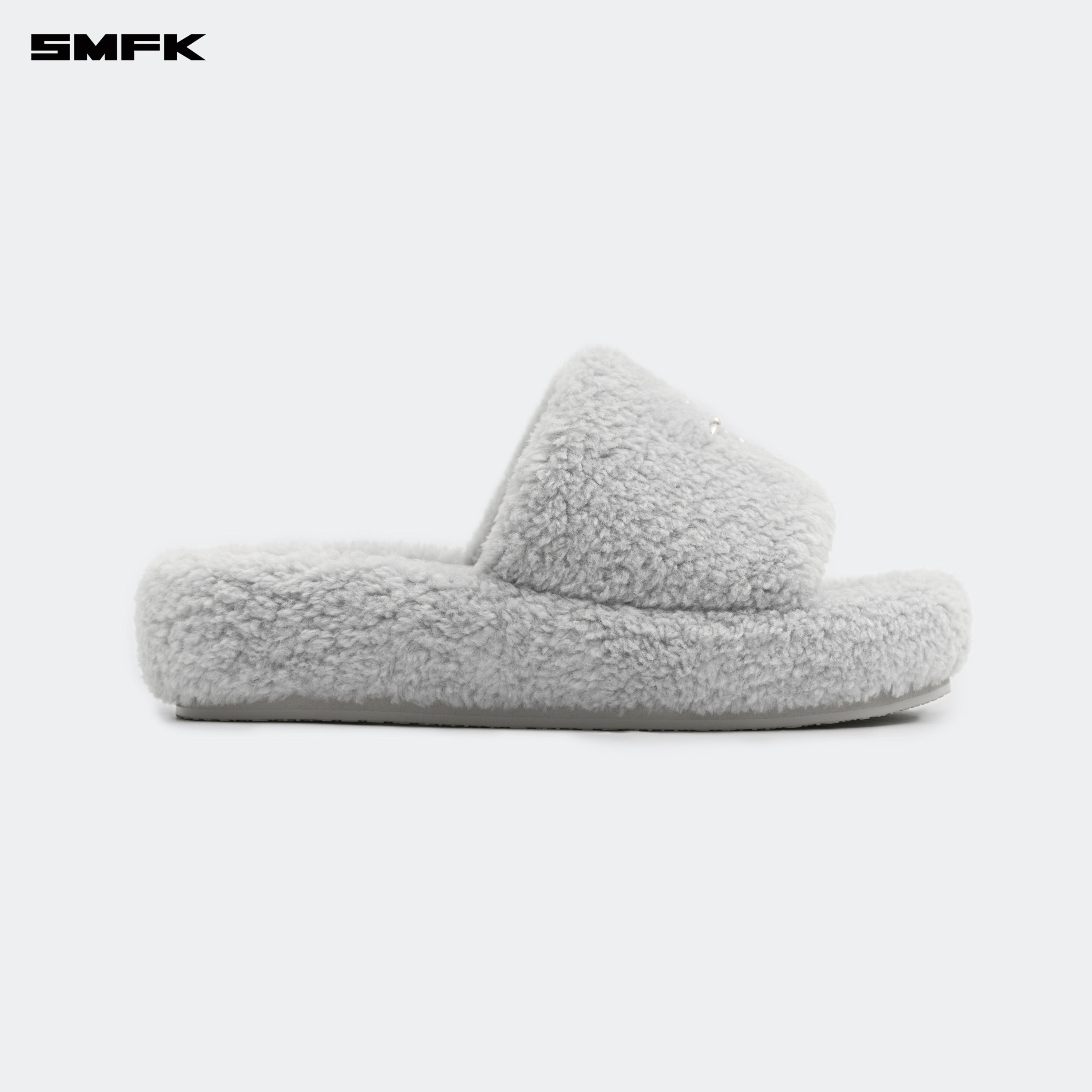 COMPASS WOOLLY Classic Furry Slipper In Gray - SMFK Official