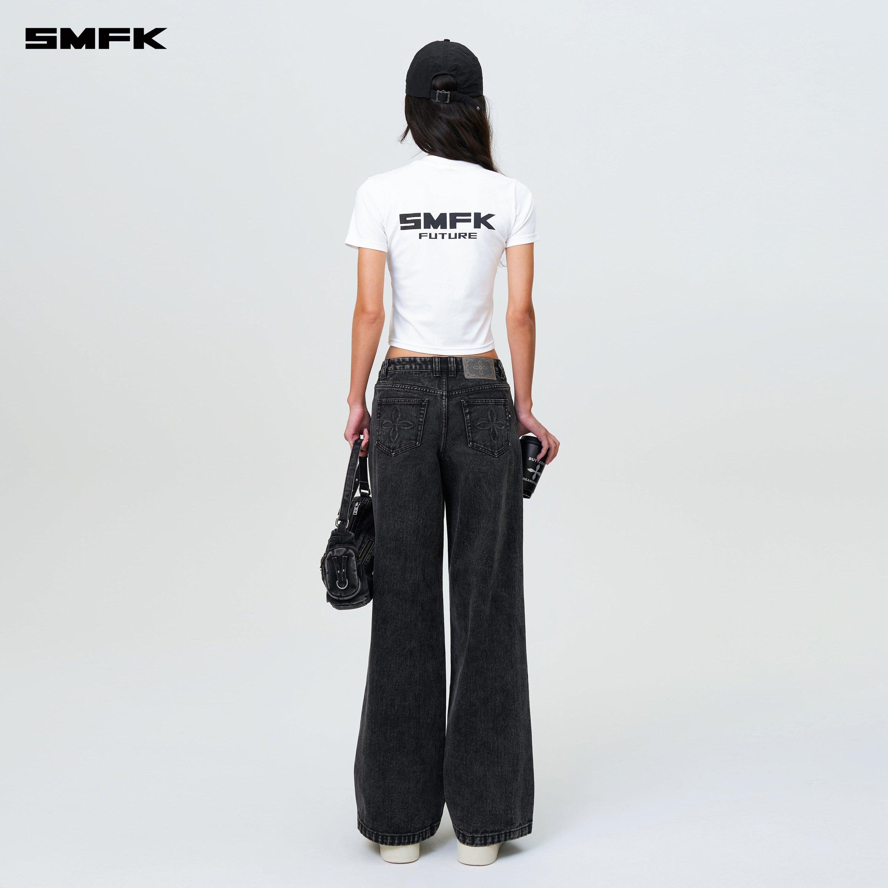 FUTURE Mode Standard Fit Tee Cream - SMFK Official