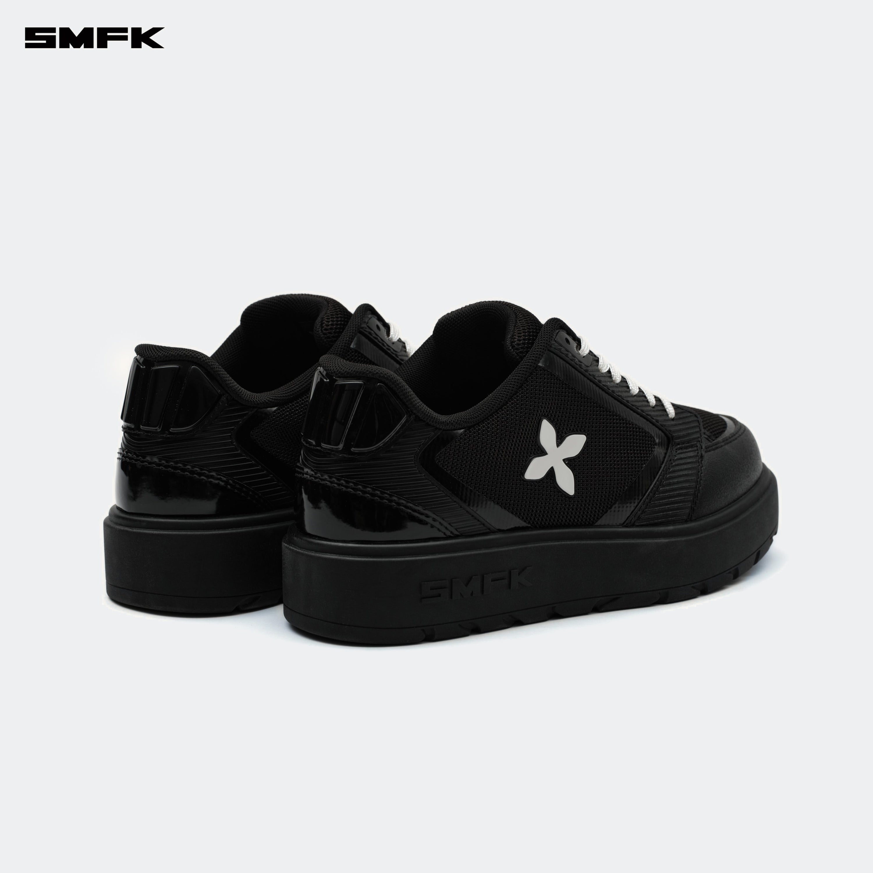 FUTURE RIPPLE GYM Low - Cut Fitness Shoes Black - SMFK Official