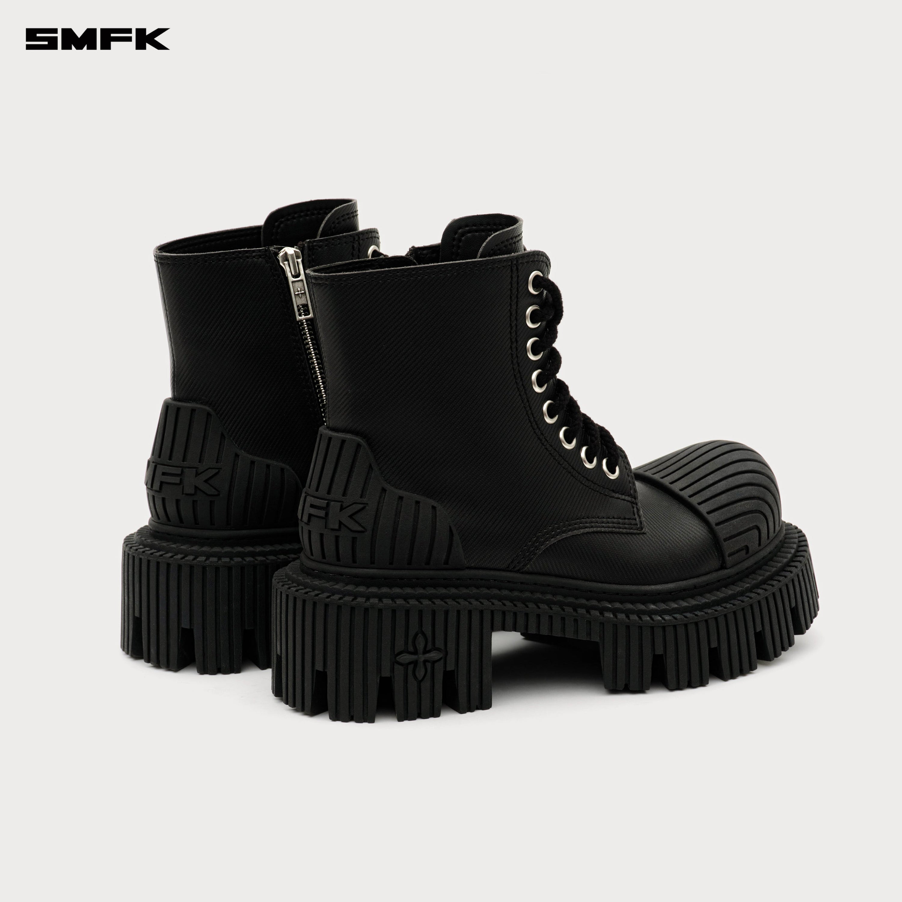 FUTURE RIPPLE Motorcycle Boots in Black - SMFK Official