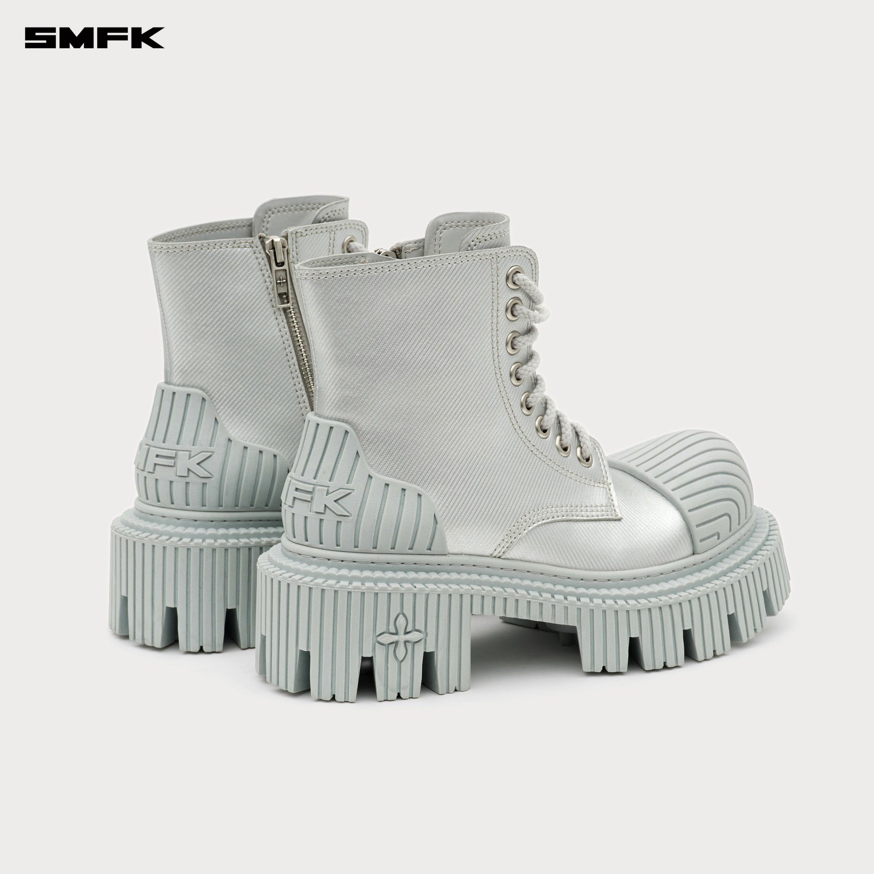 FUTURE RIPPLE Motorcycle Boots in Silver - SMFK Official