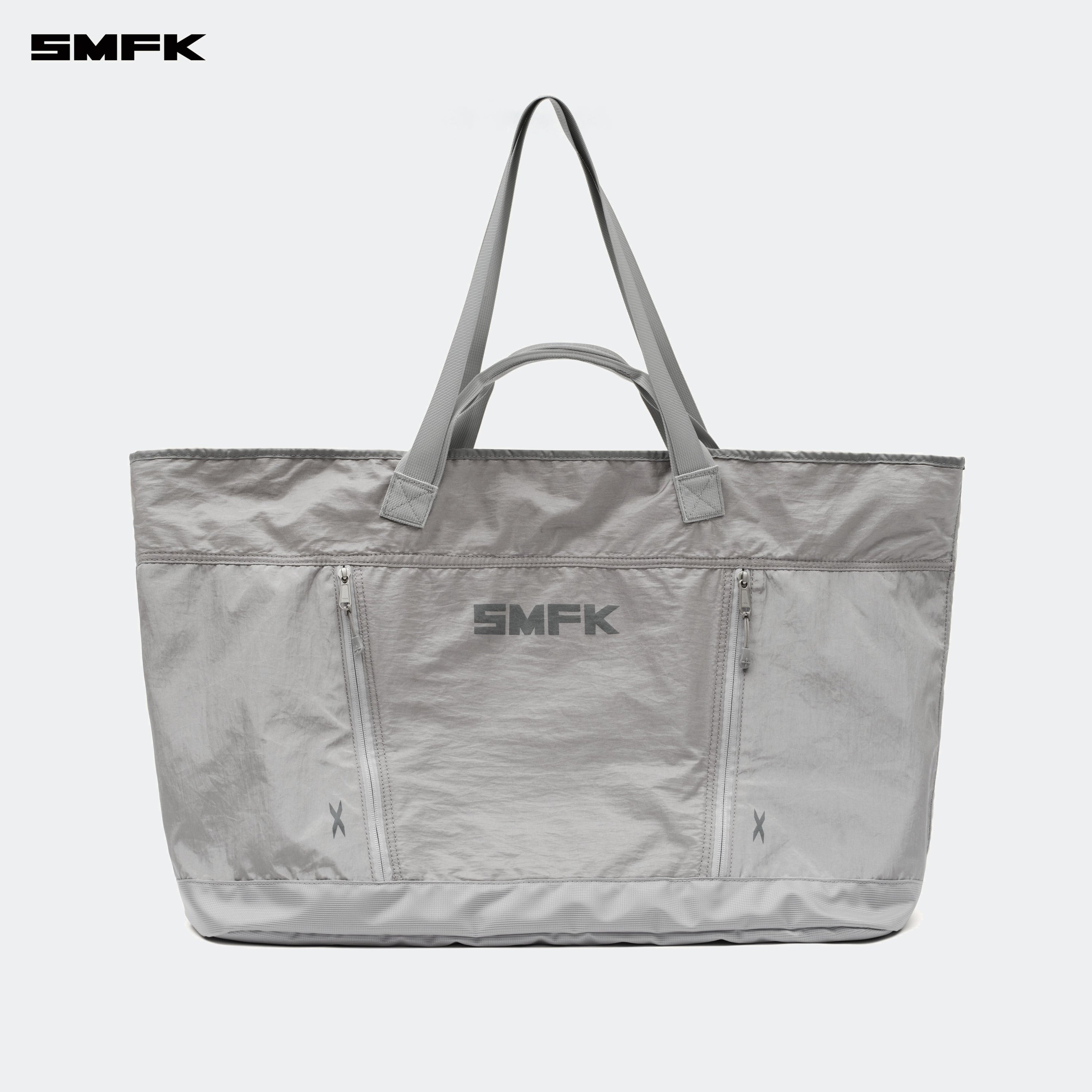 FUTURE Storm Gym Sports Bag Silver (Large) - SMFK Official