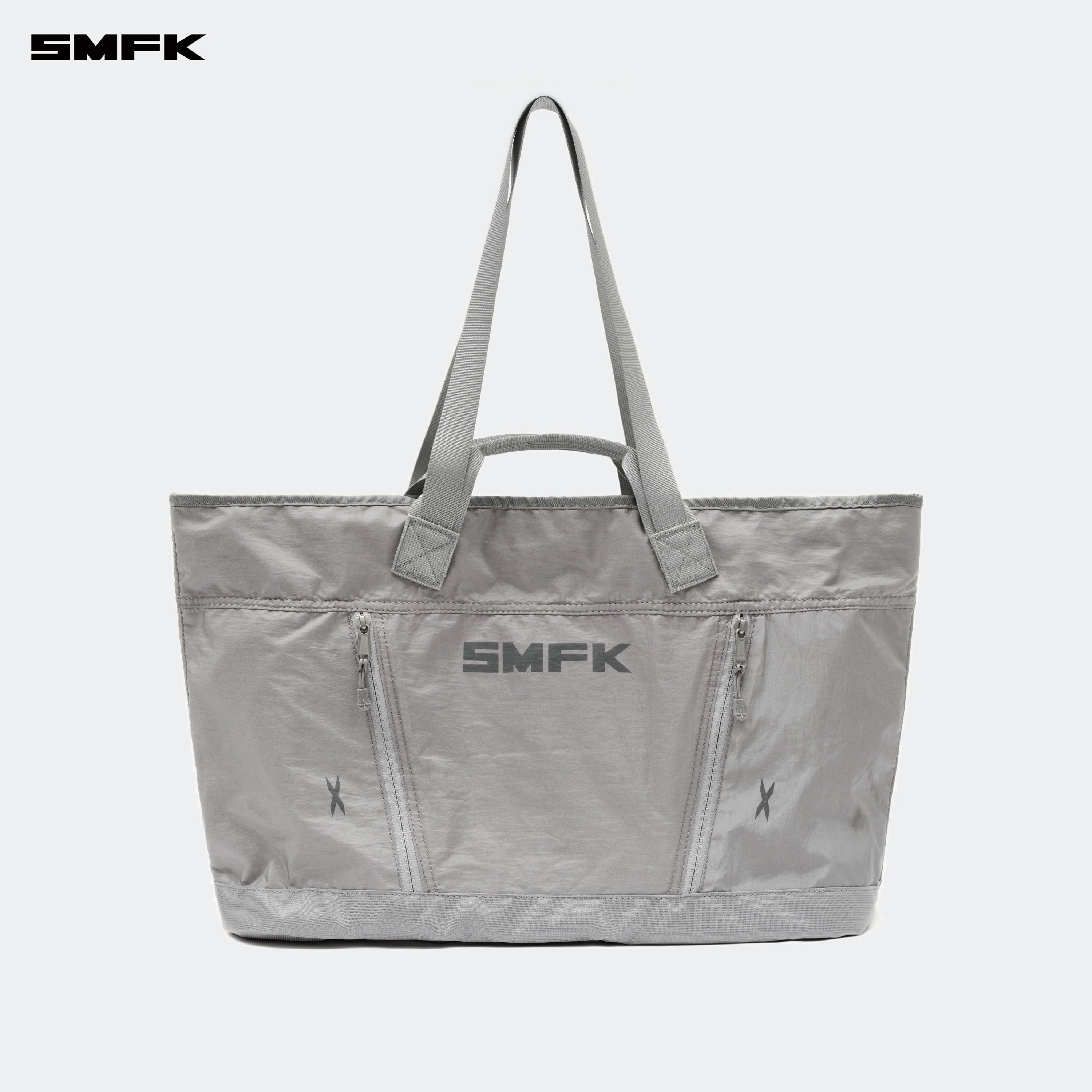 FUTURE Storm Gym Sports Bag Silver (Medium) - SMFK Official