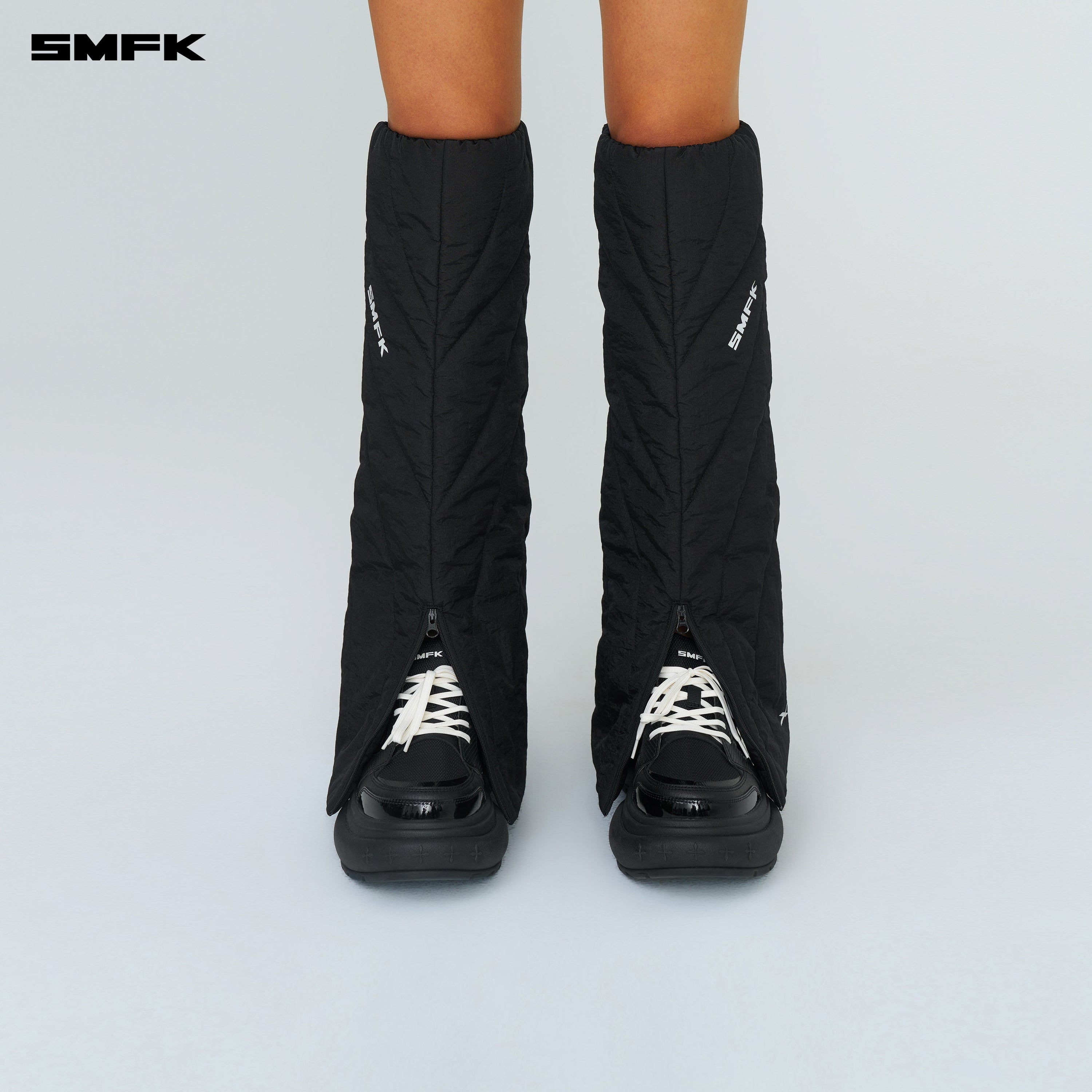 FUTURE Storm Leg Warmer In Black - SMFK Official