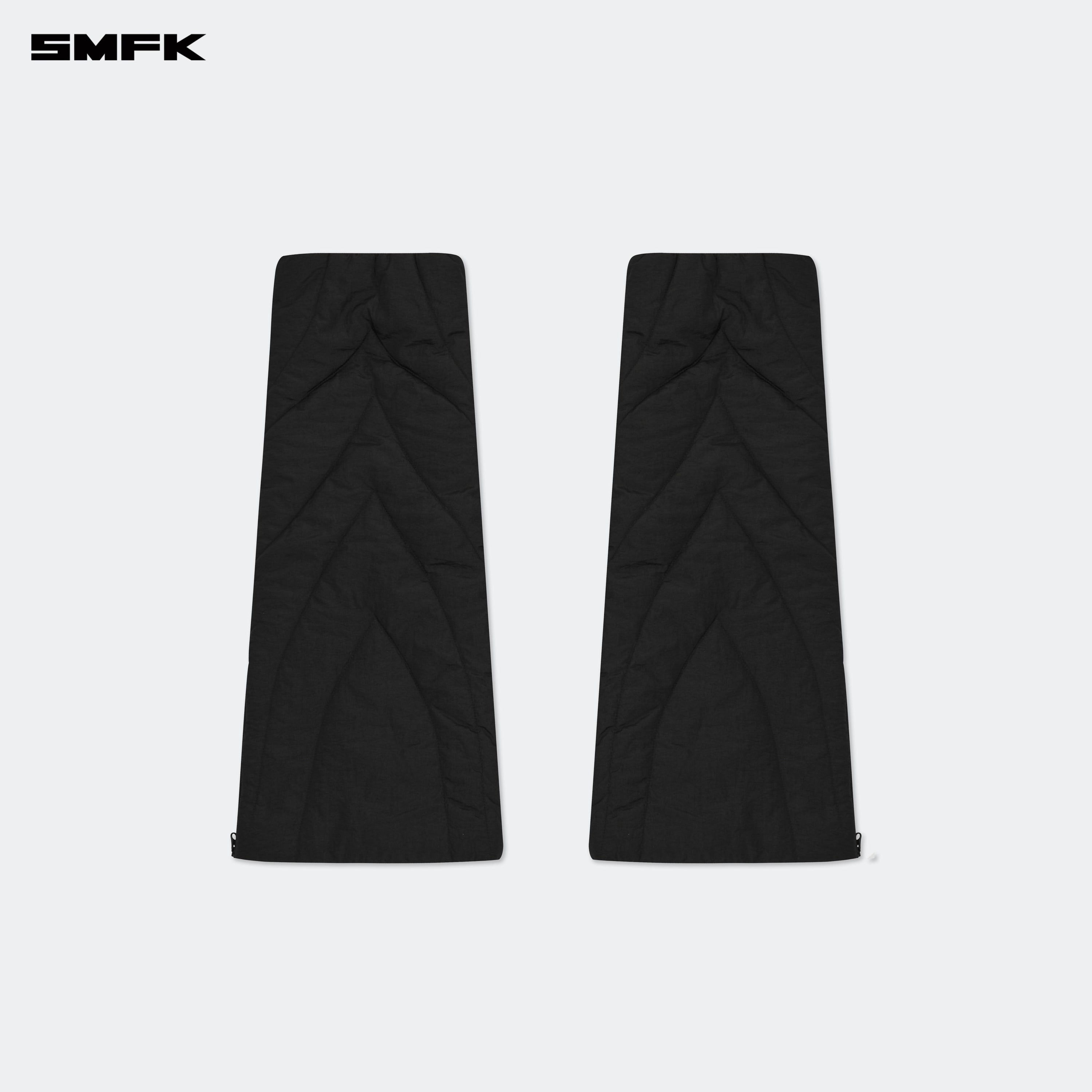 FUTURE Storm Leg Warmer In Black - SMFK Official