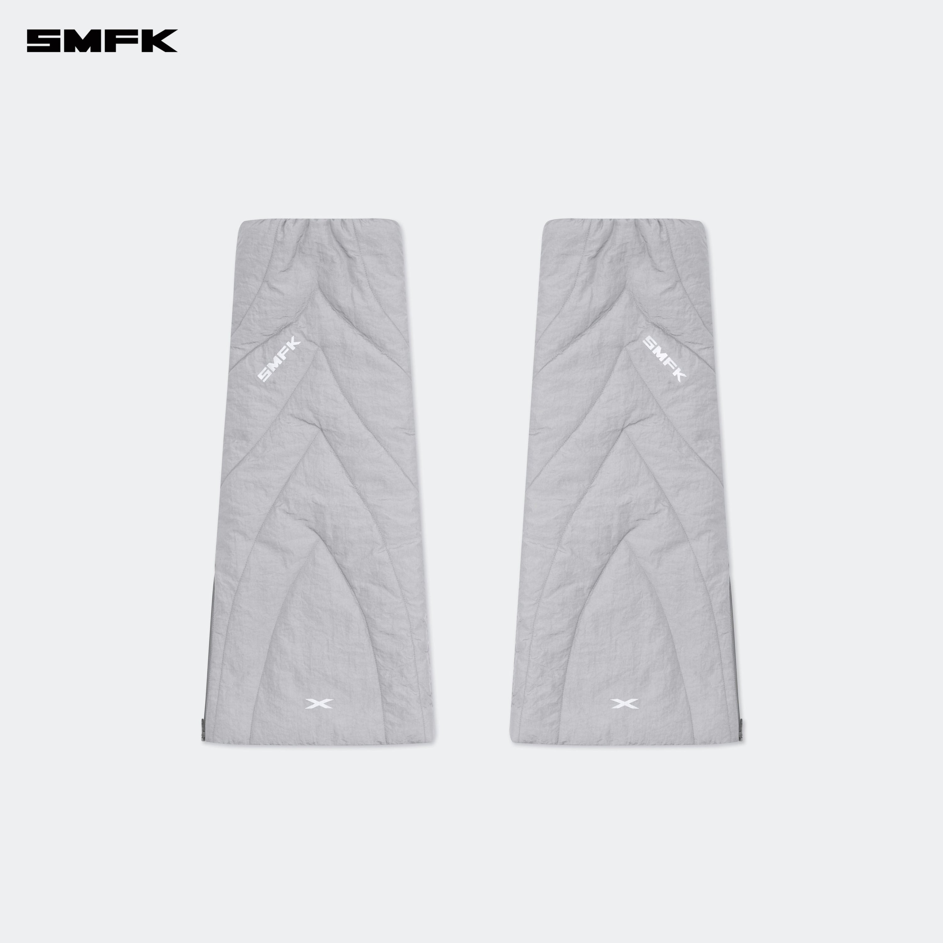 FUTURE Storm Leg Warmer In Silver - SMFK Official