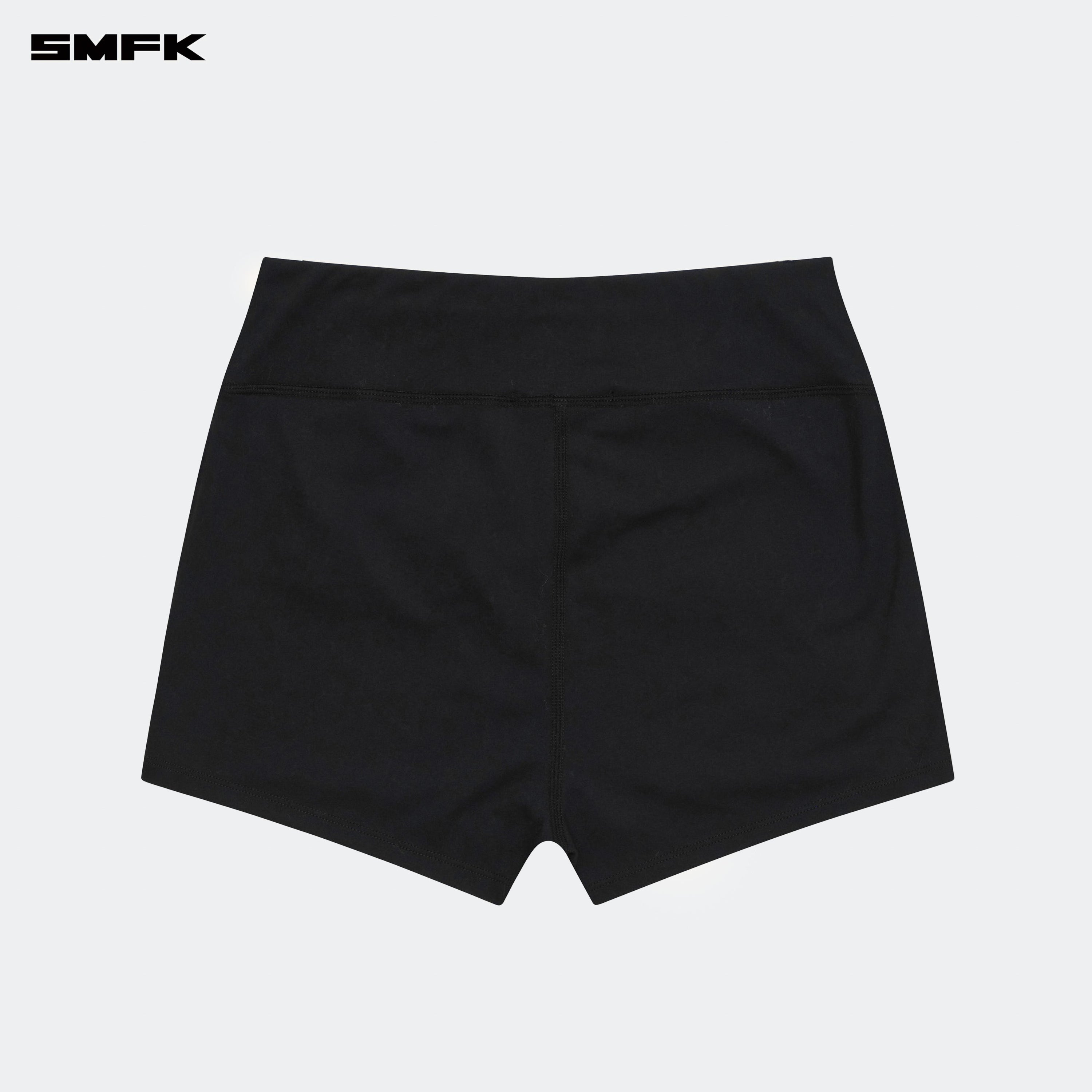 FUTURE Wave Power High - Waisted Short Pants Black - SMFK Official