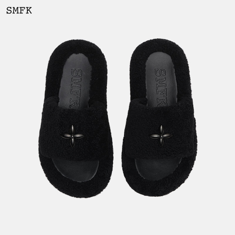 Black Balloon Velvet Wool Slippers - SMFK Official