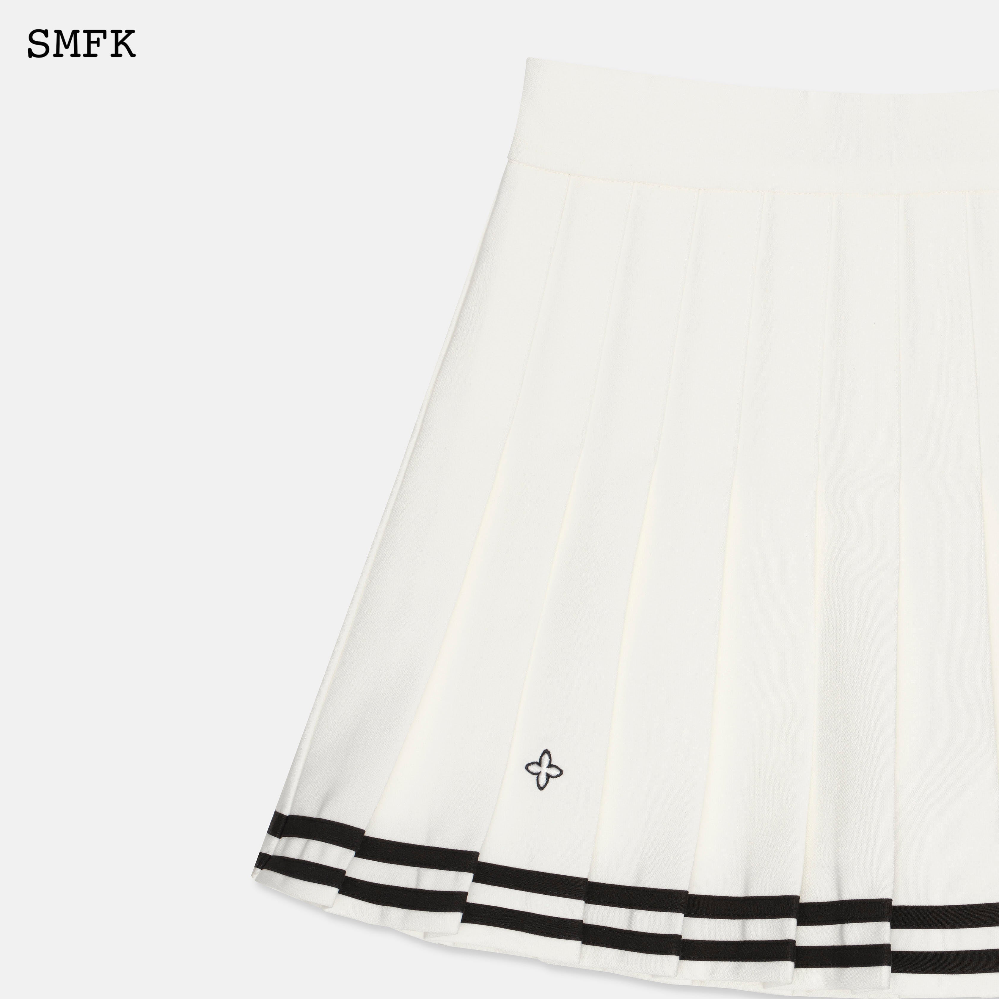 Compass Academy White Pleated Skirt | SMFK Official