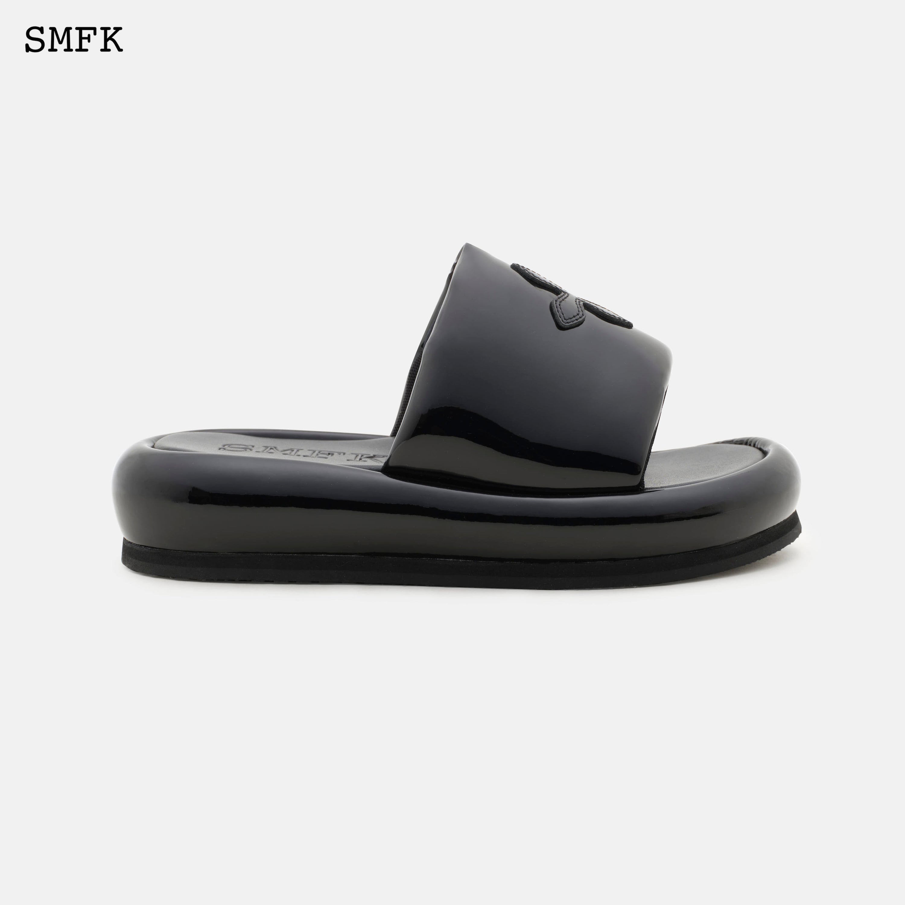 Compass Black Balloon Slippers - SMFK Official